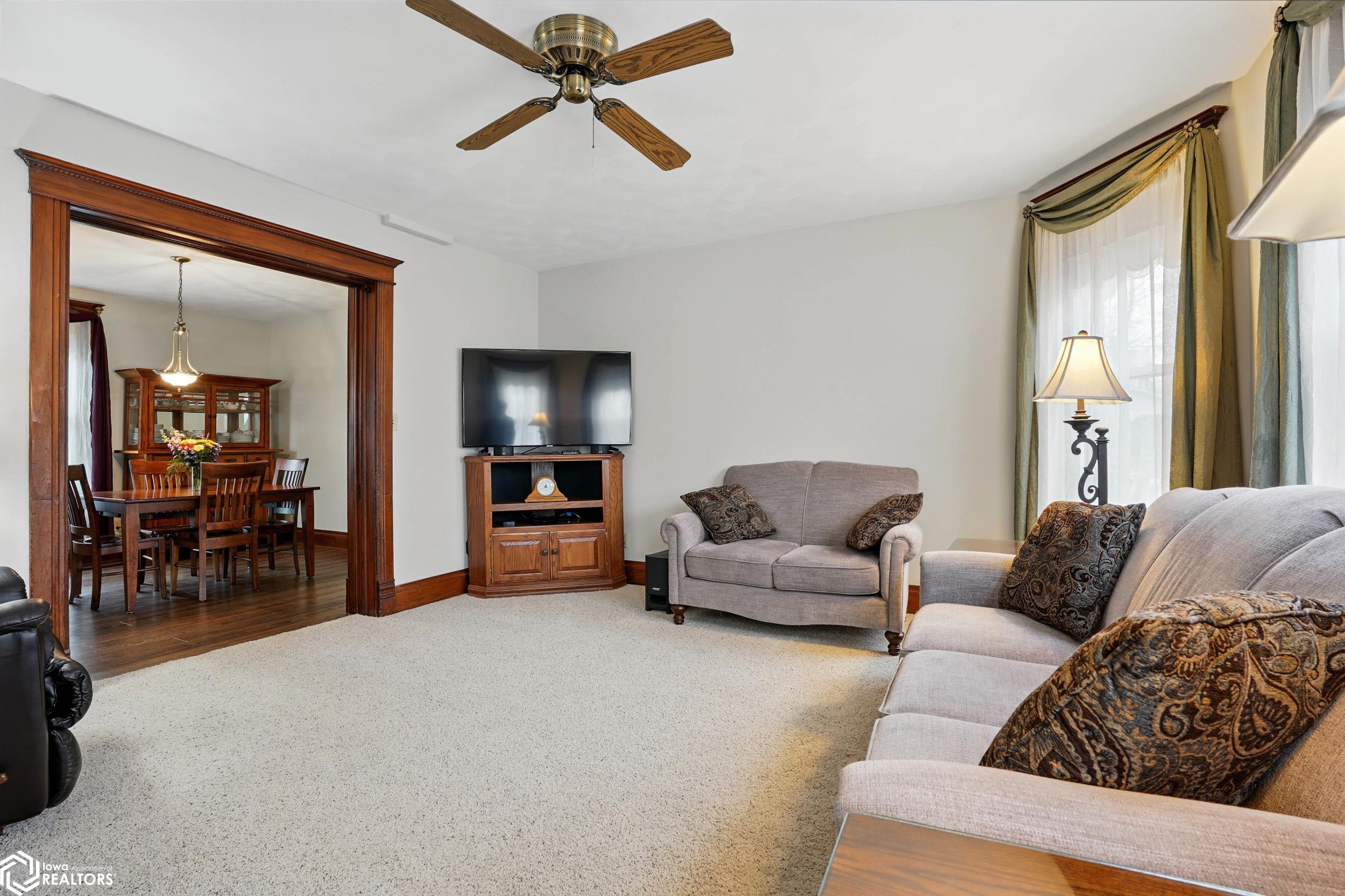 824 S 2nd Avenue, Washington, Iowa image 13