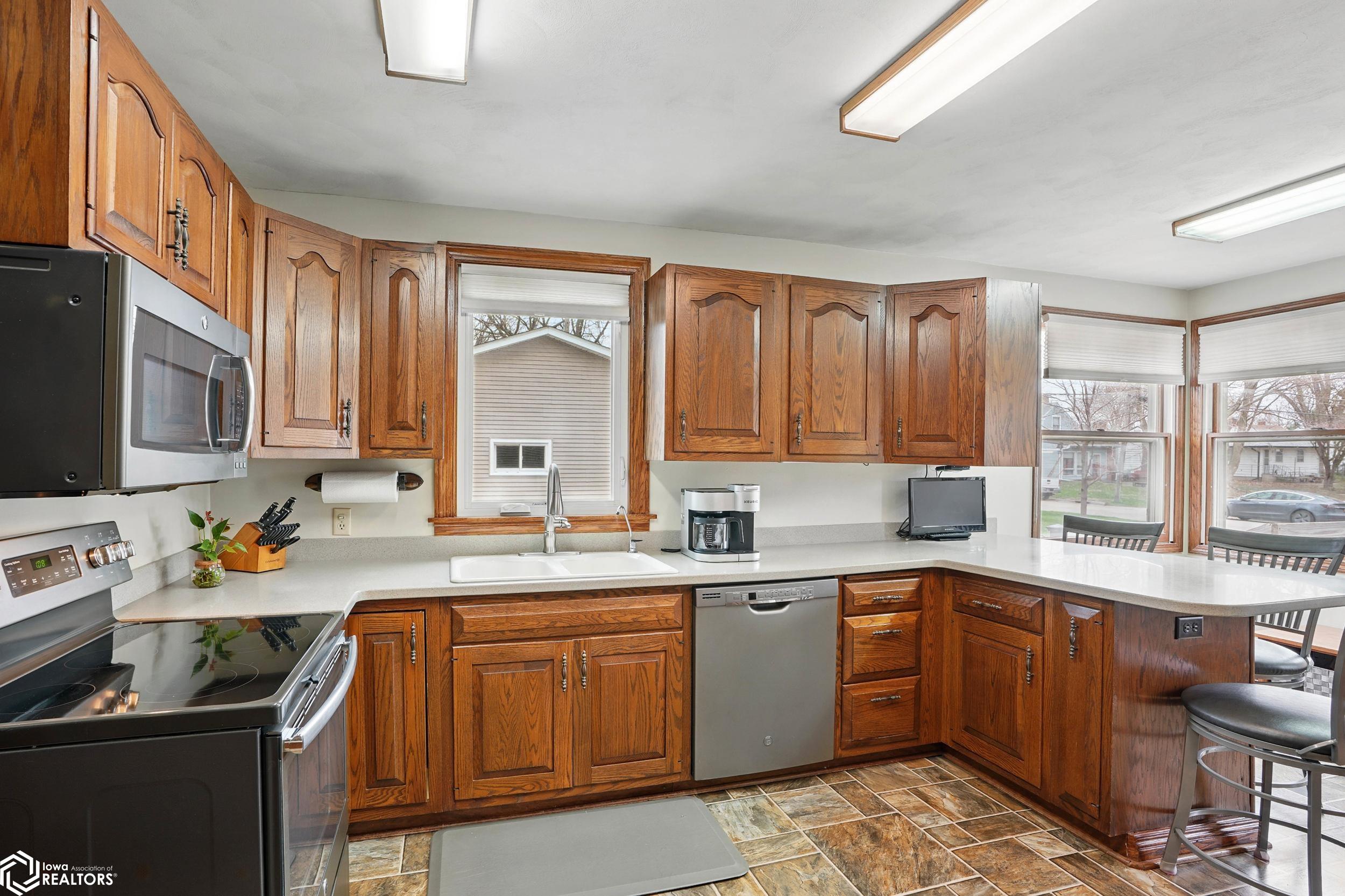 824 S 2nd Avenue, Washington, Iowa image 20