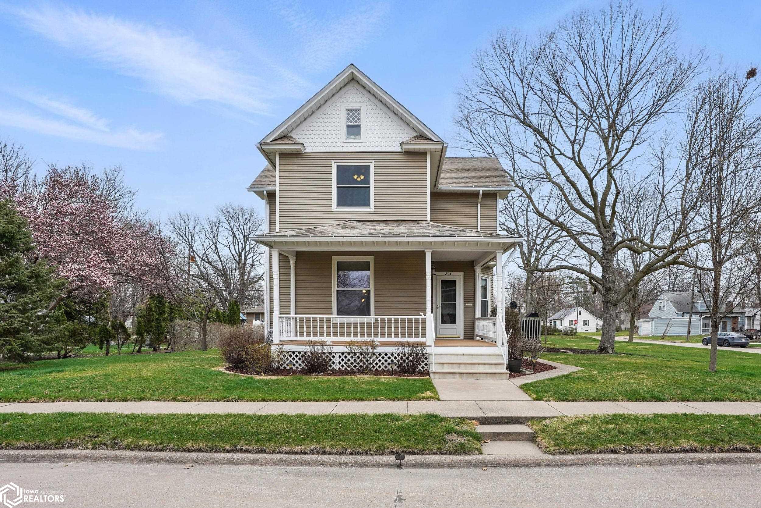 824 S 2nd Avenue, Washington, Iowa image 37