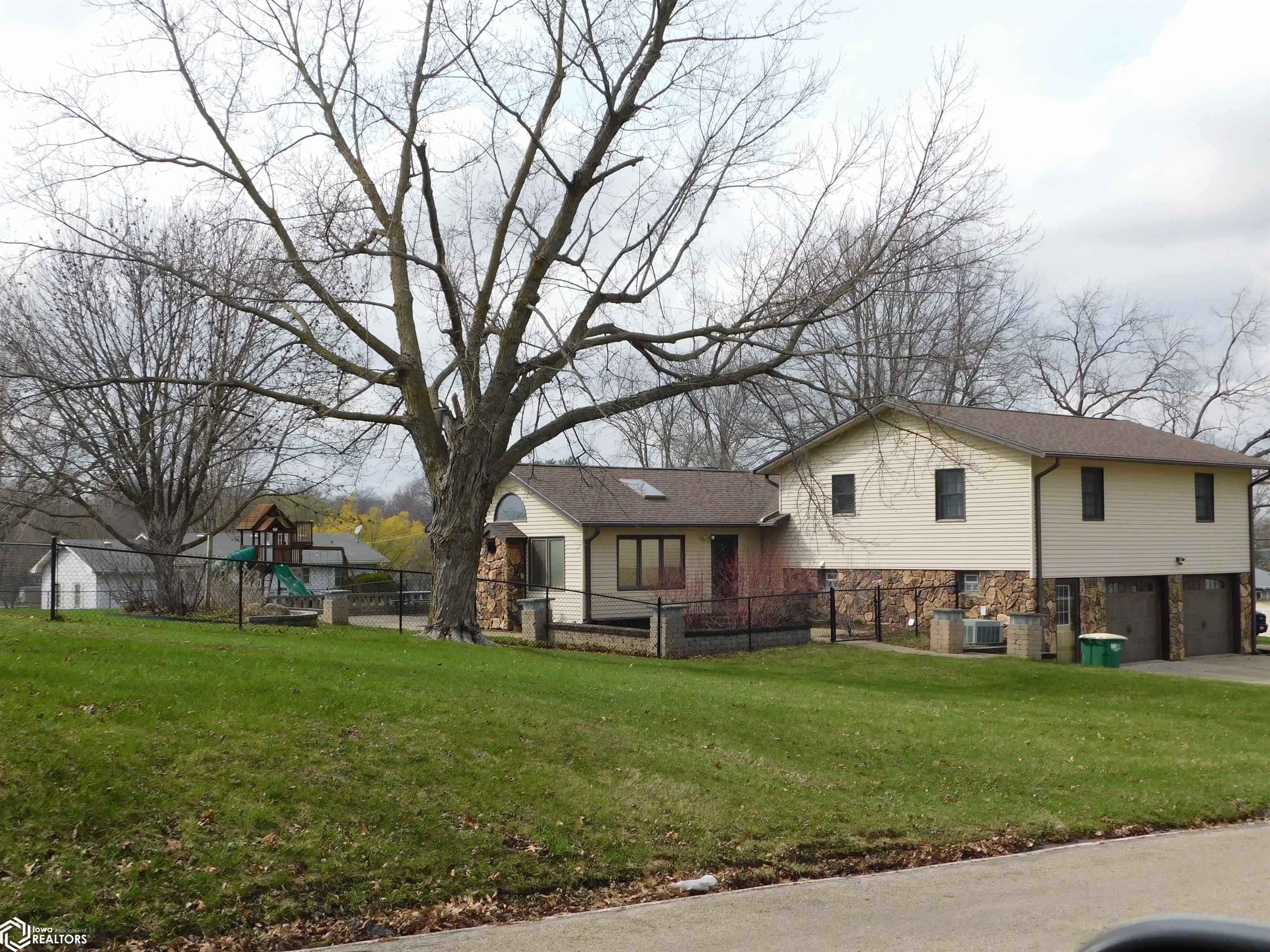 204 E Prairie Street, Creston, Iowa image 3