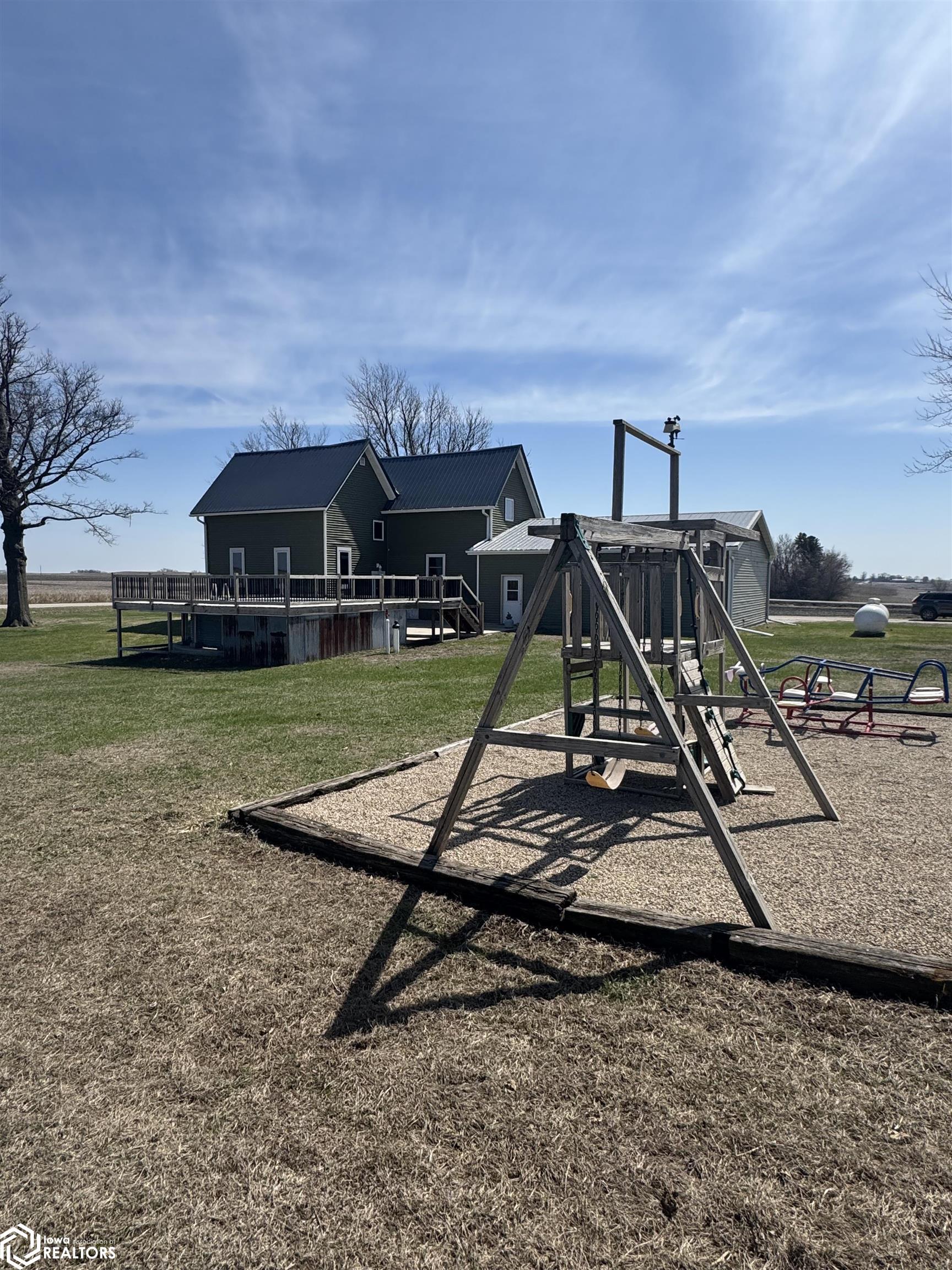 Play set included