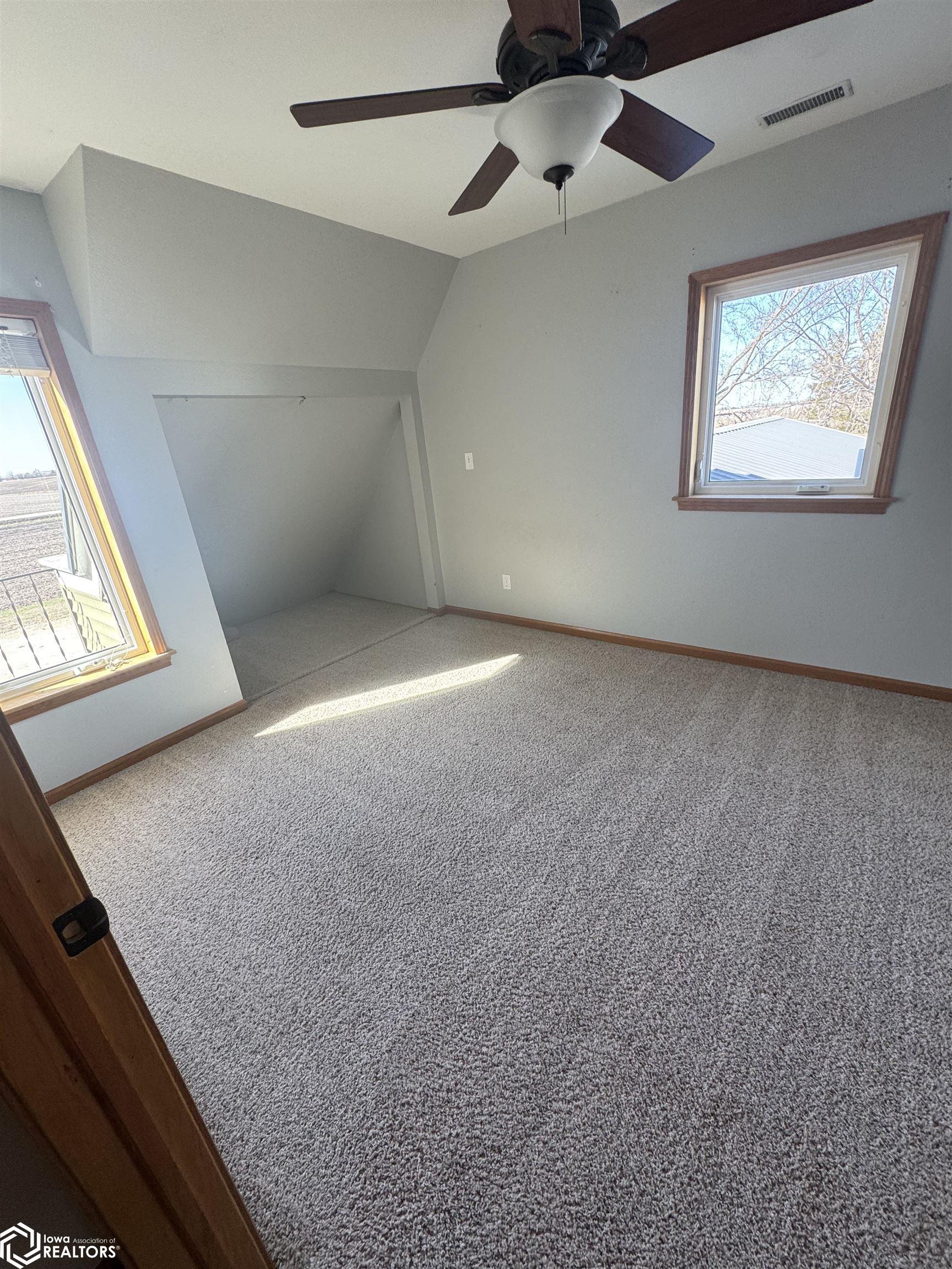 24939 G Avenue, Hubbard, Iowa image 19