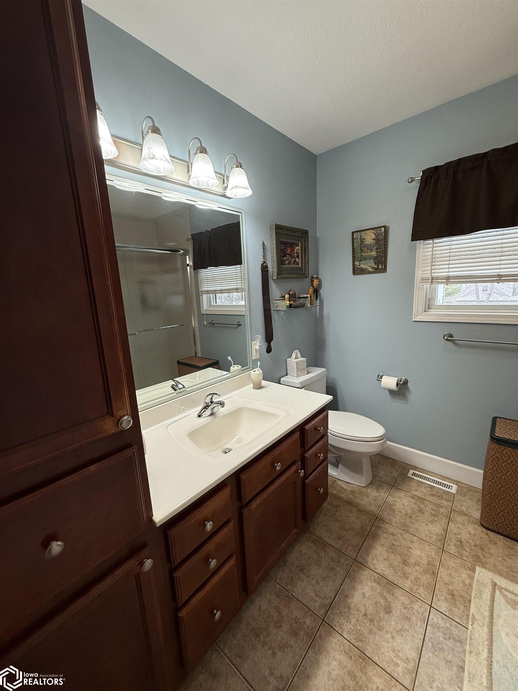 15345 Bayside Court, Clear Lake, Iowa image 27