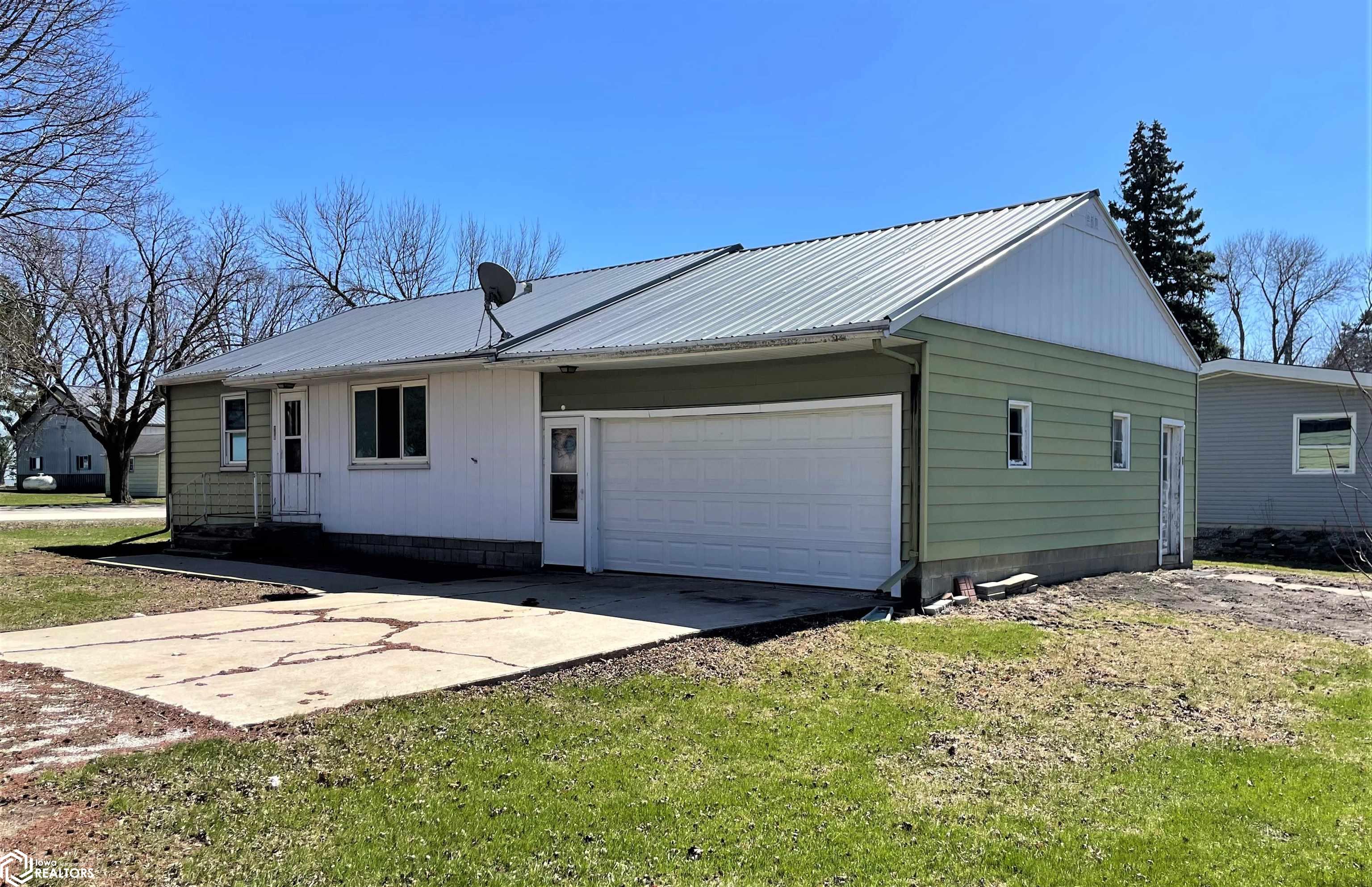406 5th Street, Bode, Iowa image 1