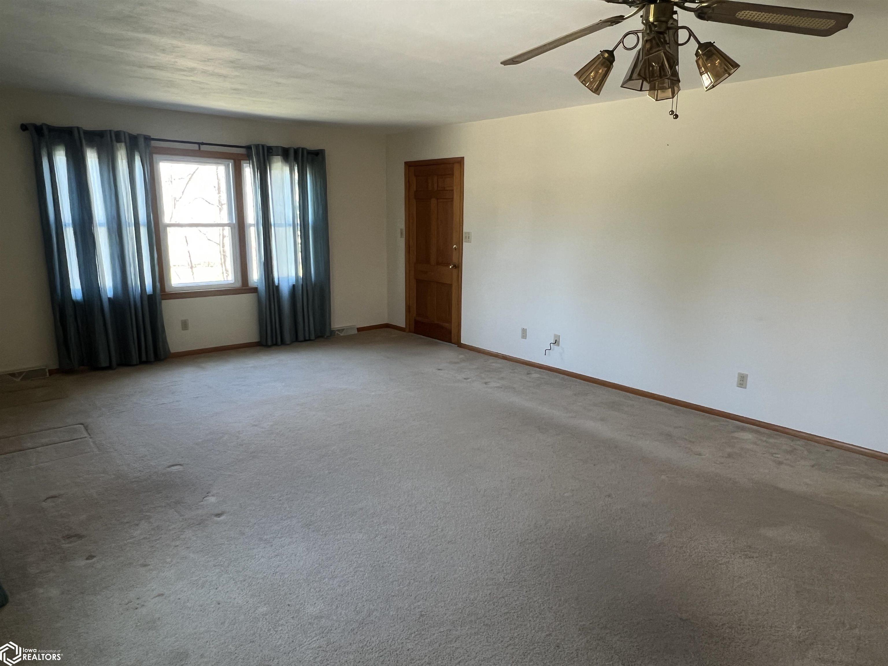 106 Forest Drive, Fairfield, Iowa image 13