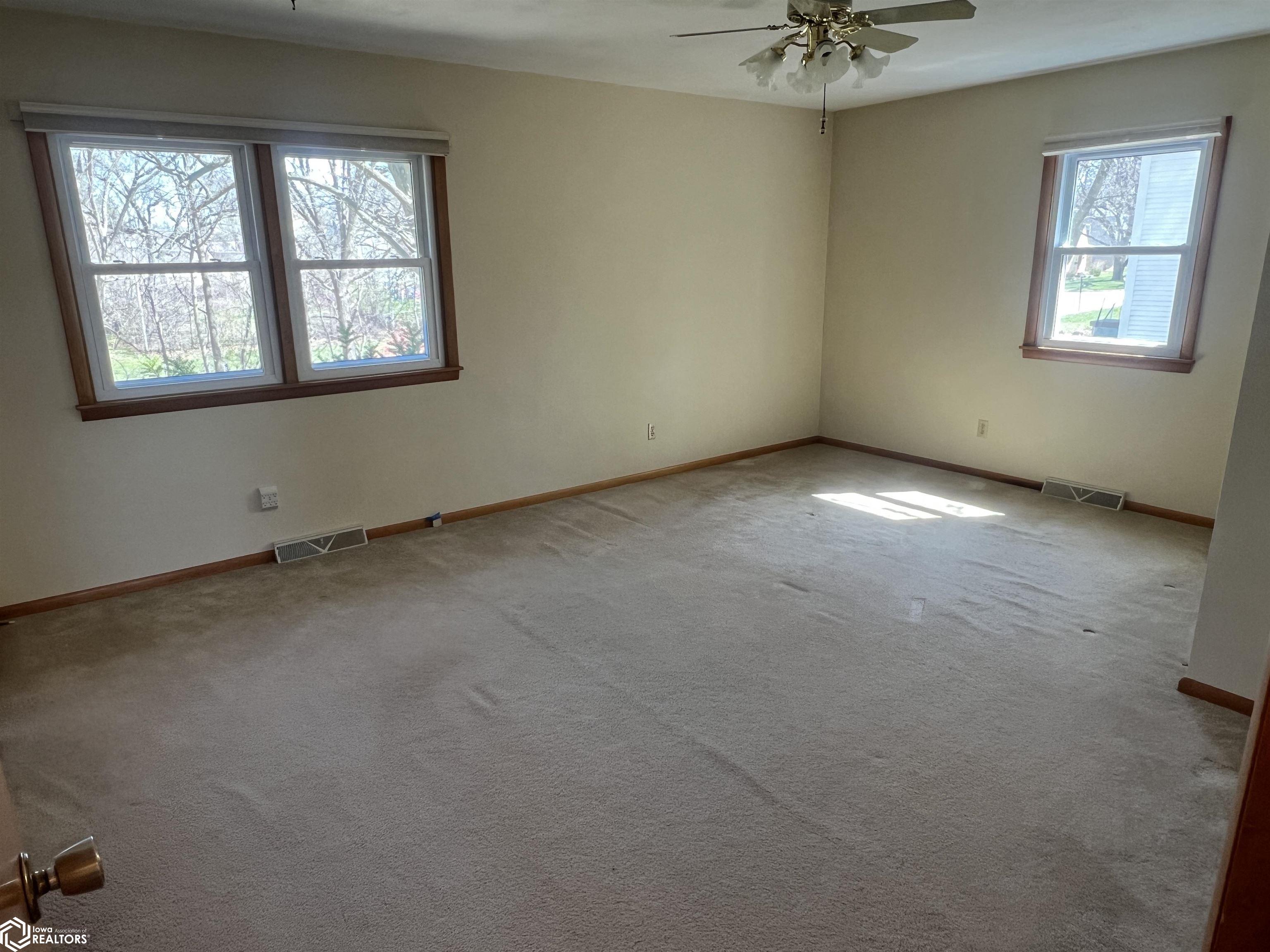 106 Forest Drive, Fairfield, Iowa image 15