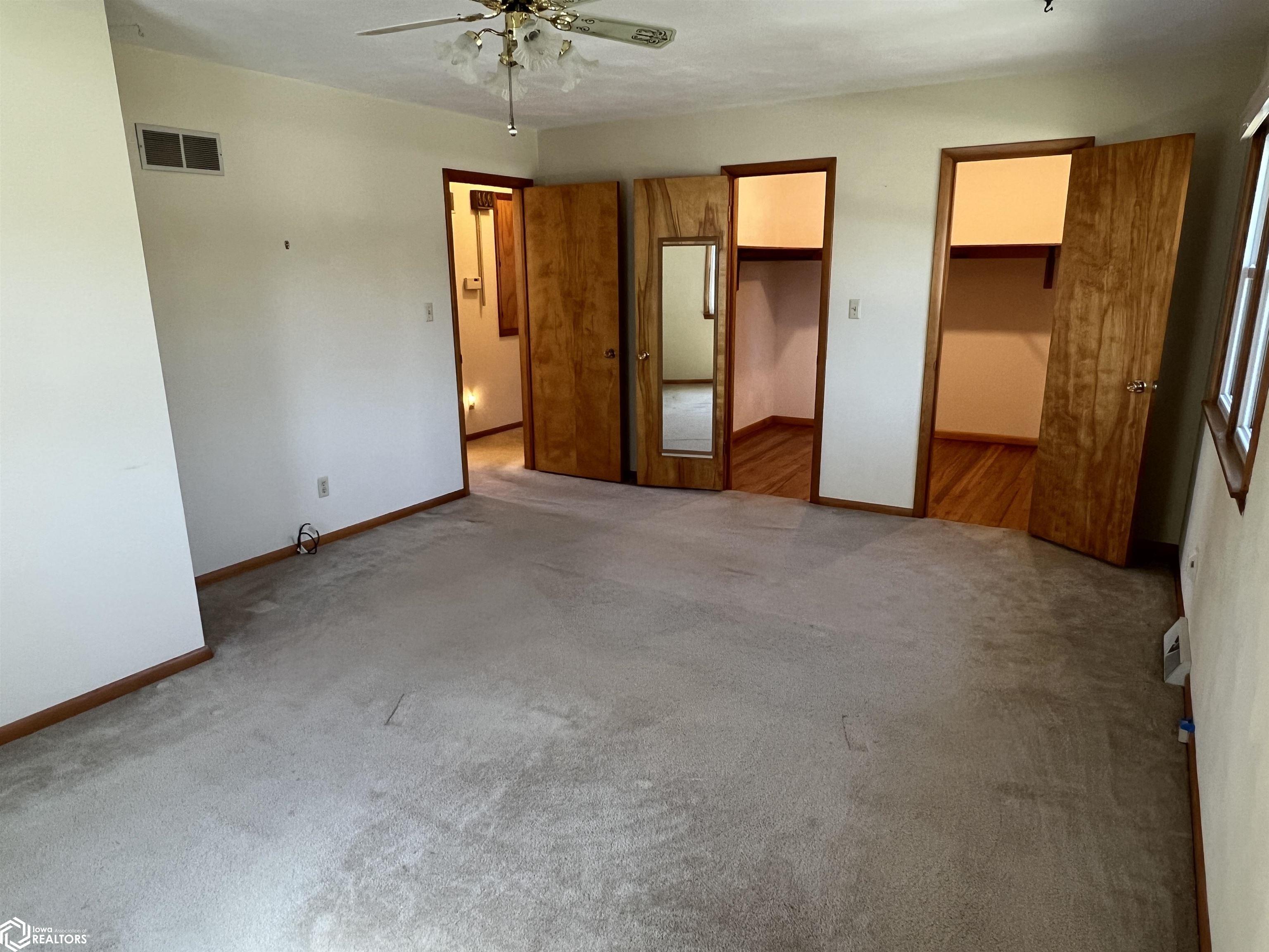 106 Forest Drive, Fairfield, Iowa image 16
