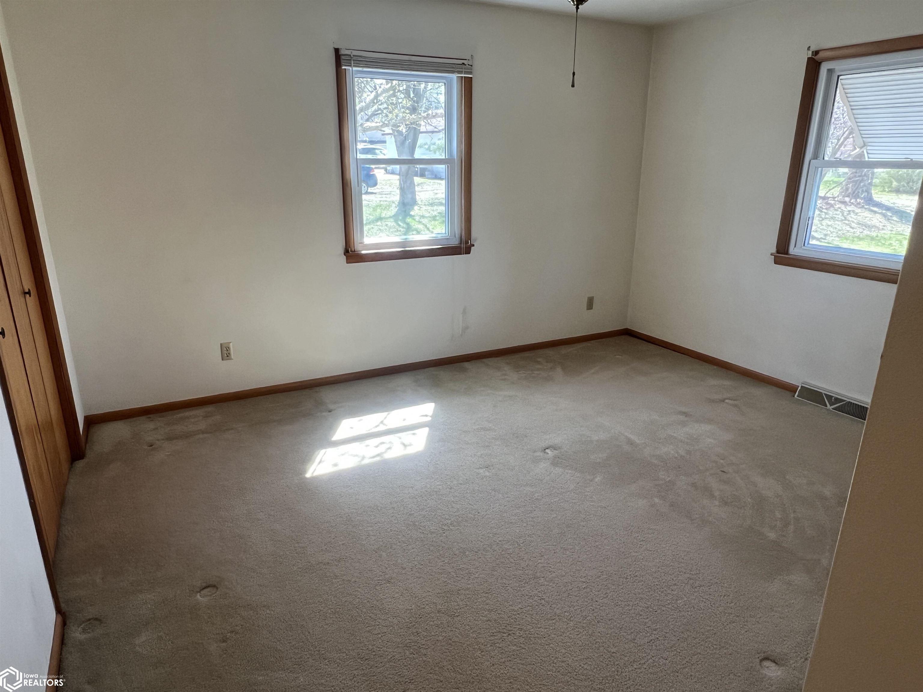 106 Forest Drive, Fairfield, Iowa image 19