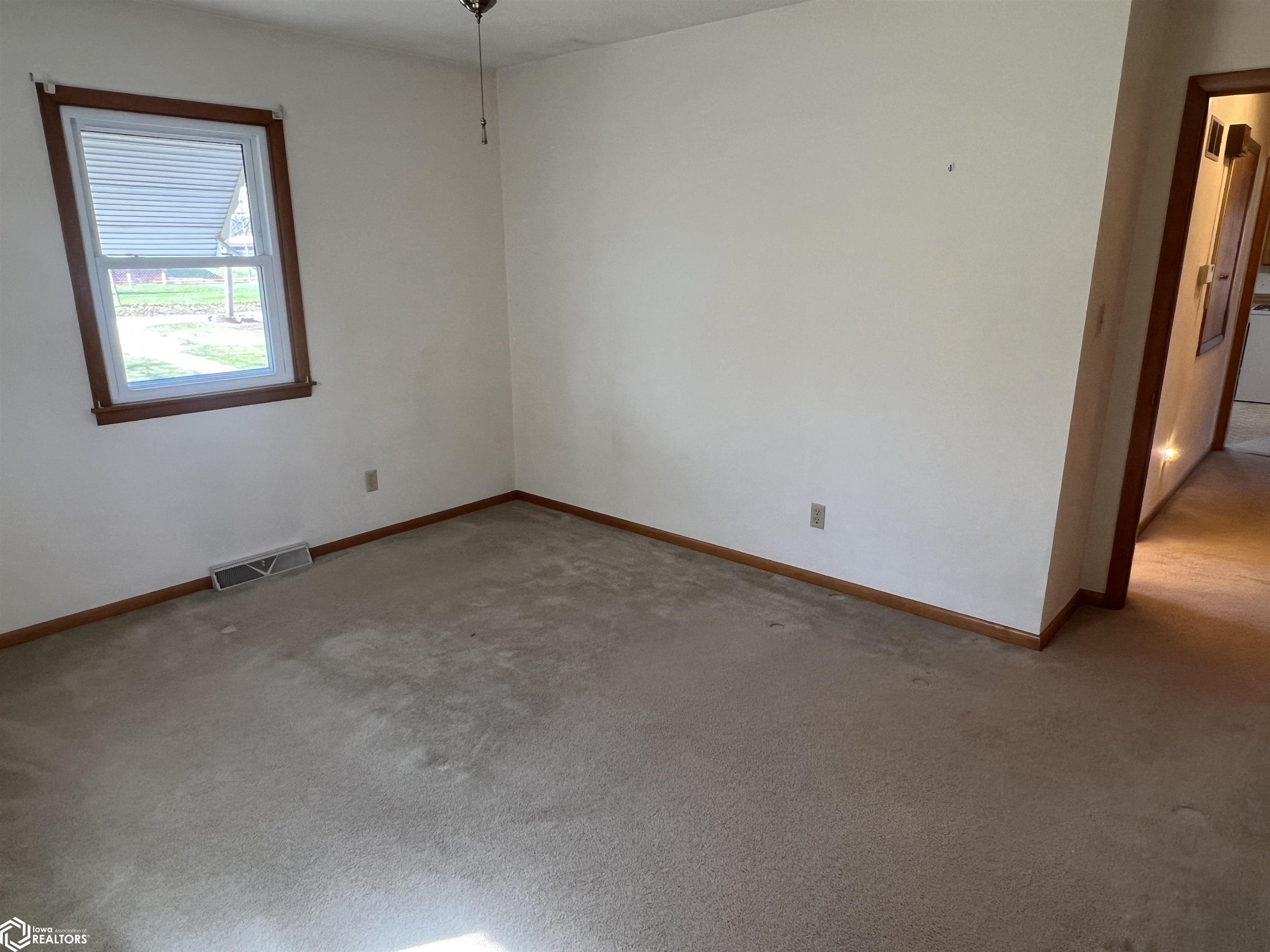 106 Forest Drive, Fairfield, Iowa image 21