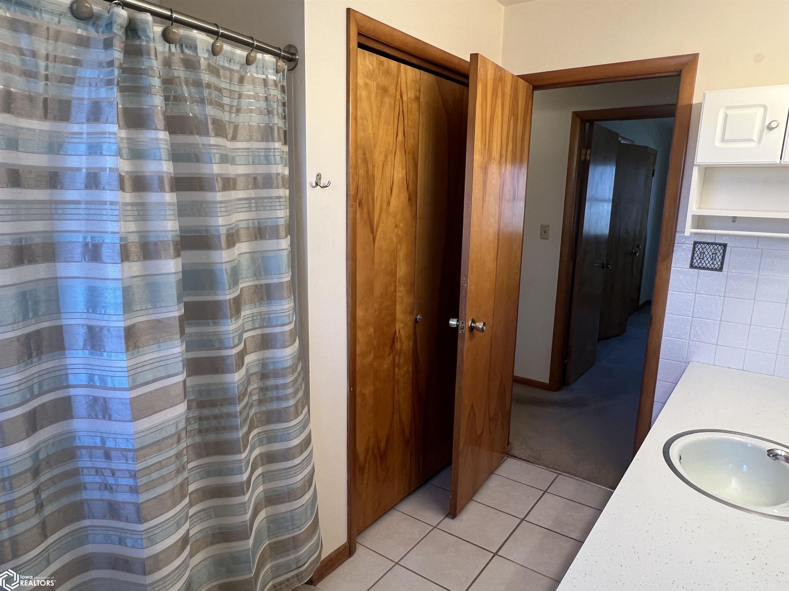 106 Forest Drive, Fairfield, Iowa image 24