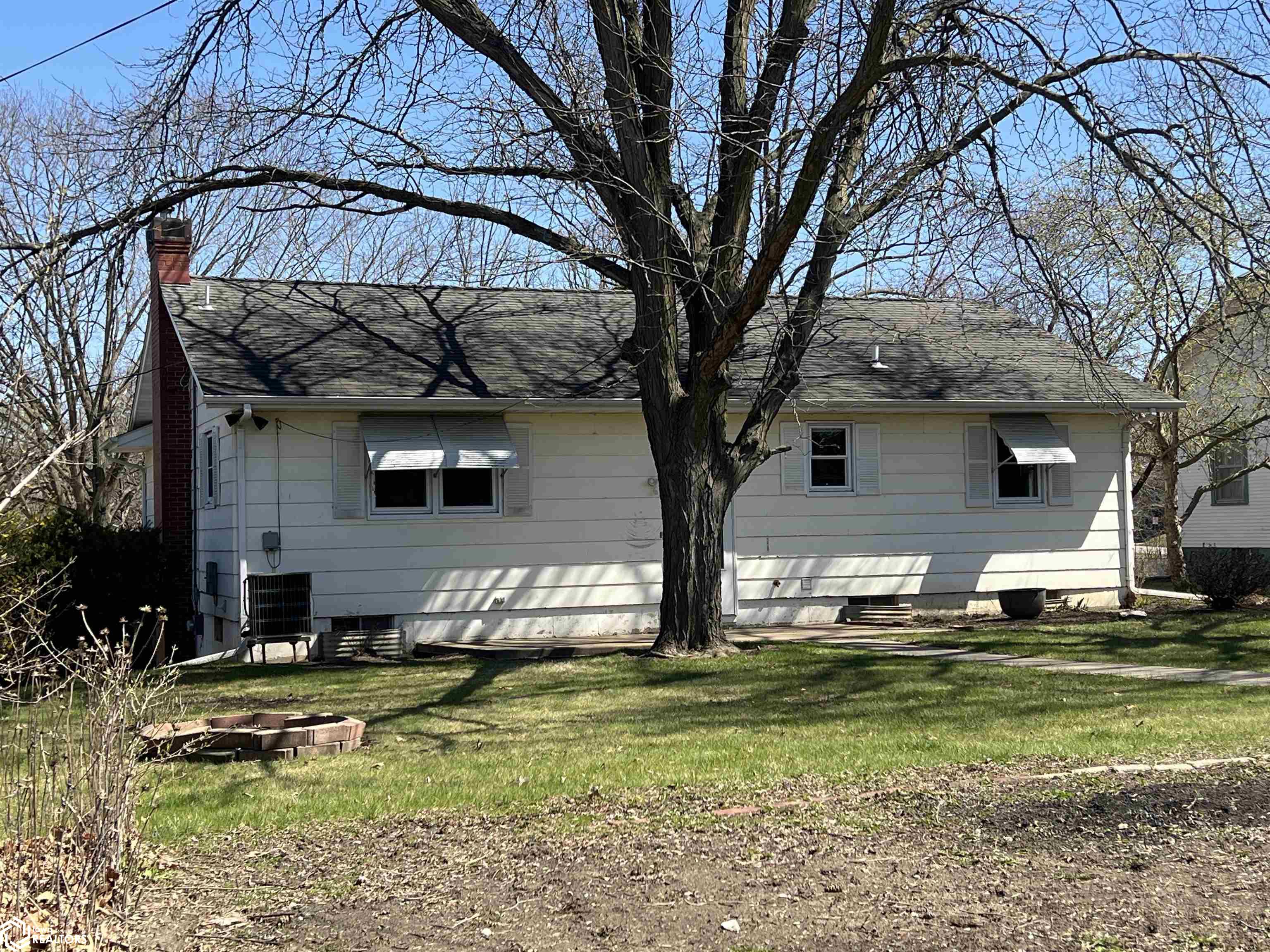 106 Forest Drive, Fairfield, Iowa image 5