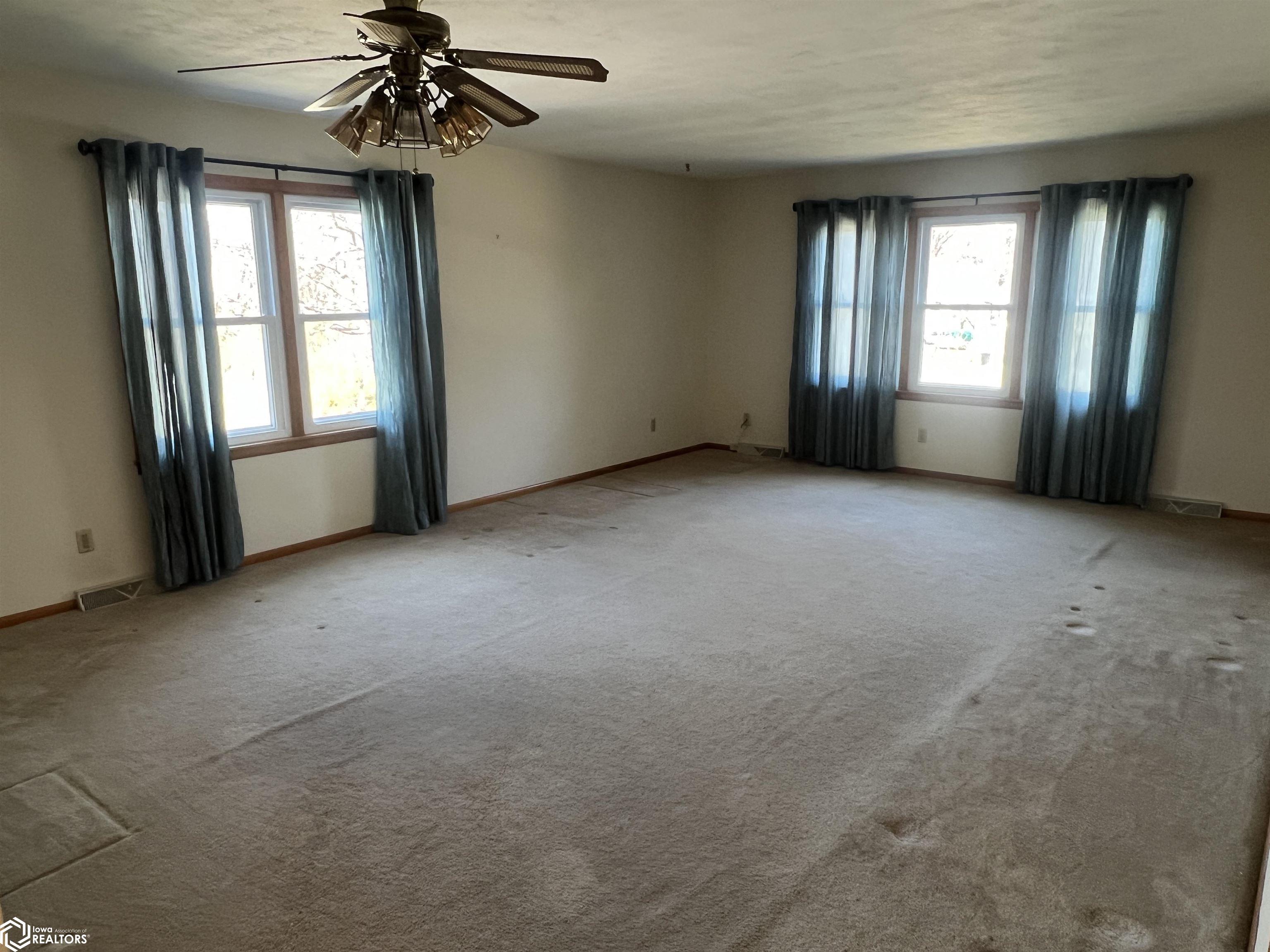106 Forest Drive, Fairfield, Iowa image 10