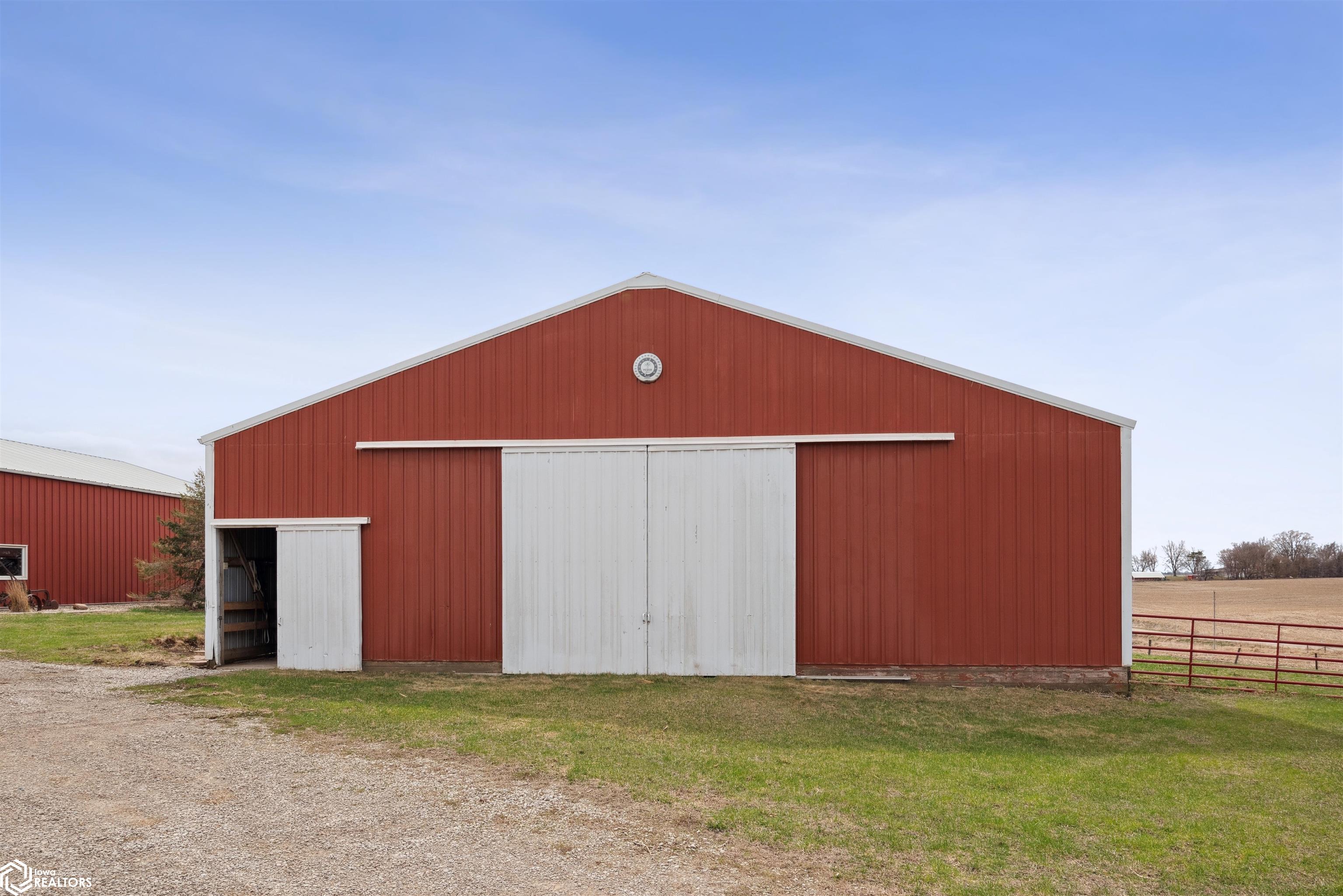 2046 Hart Avenue, State Center, Iowa image 36
