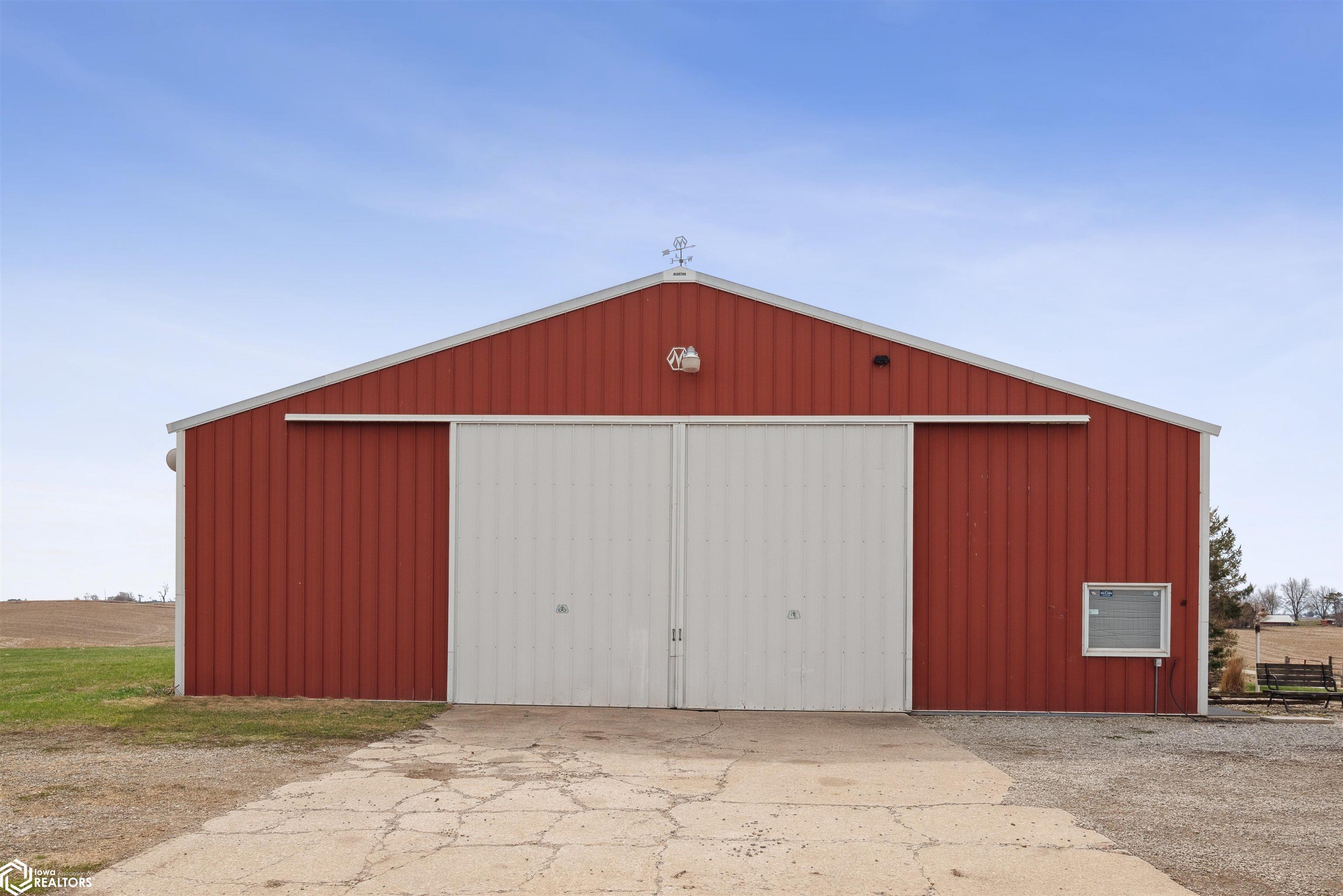 2046 Hart Avenue, State Center, Iowa image 39