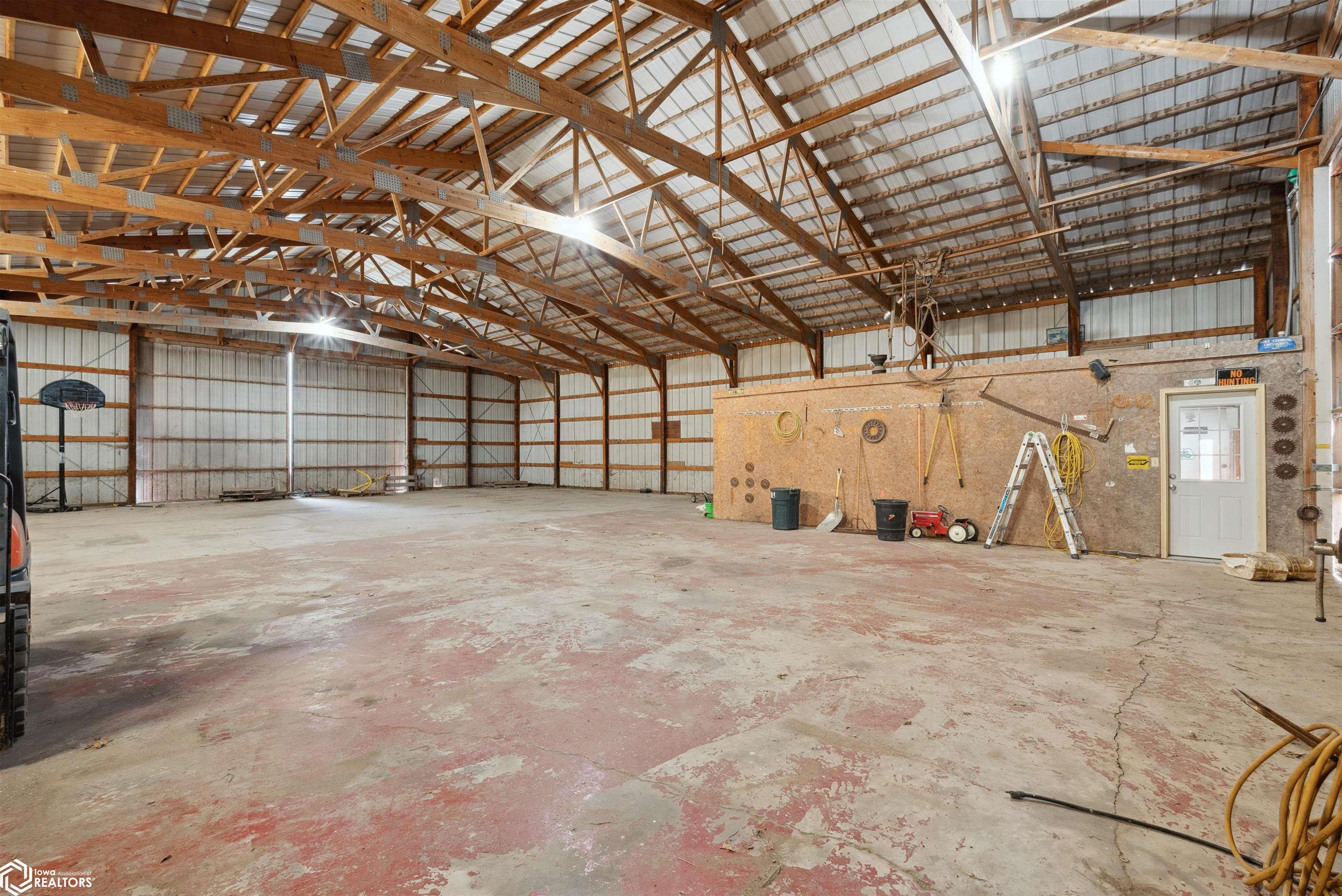 2046 Hart Avenue, State Center, Iowa image 44