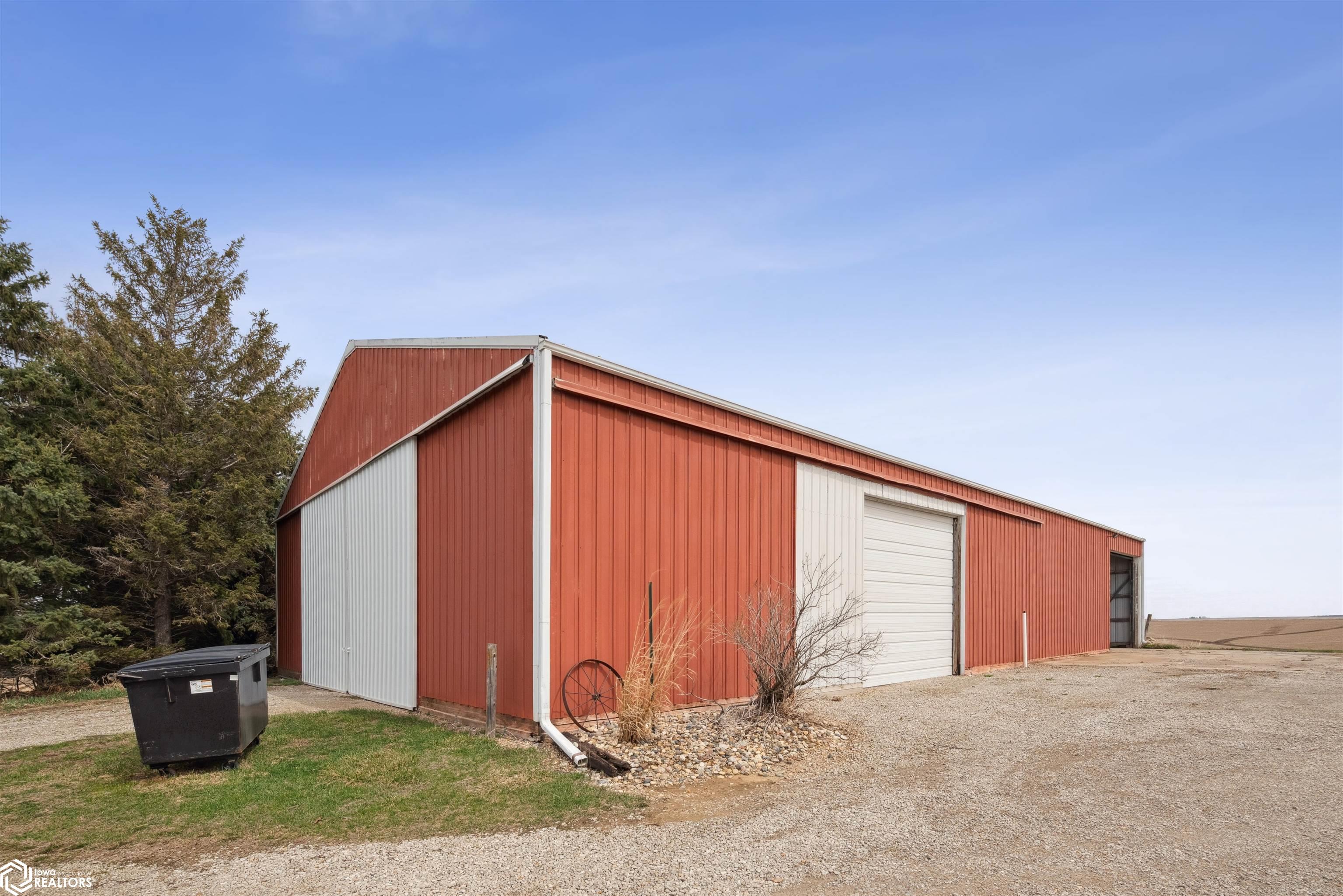 2046 Hart Avenue, State Center, Iowa image 46