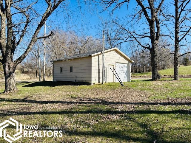 162 Center Point Drive, Montezuma, Iowa image 1
