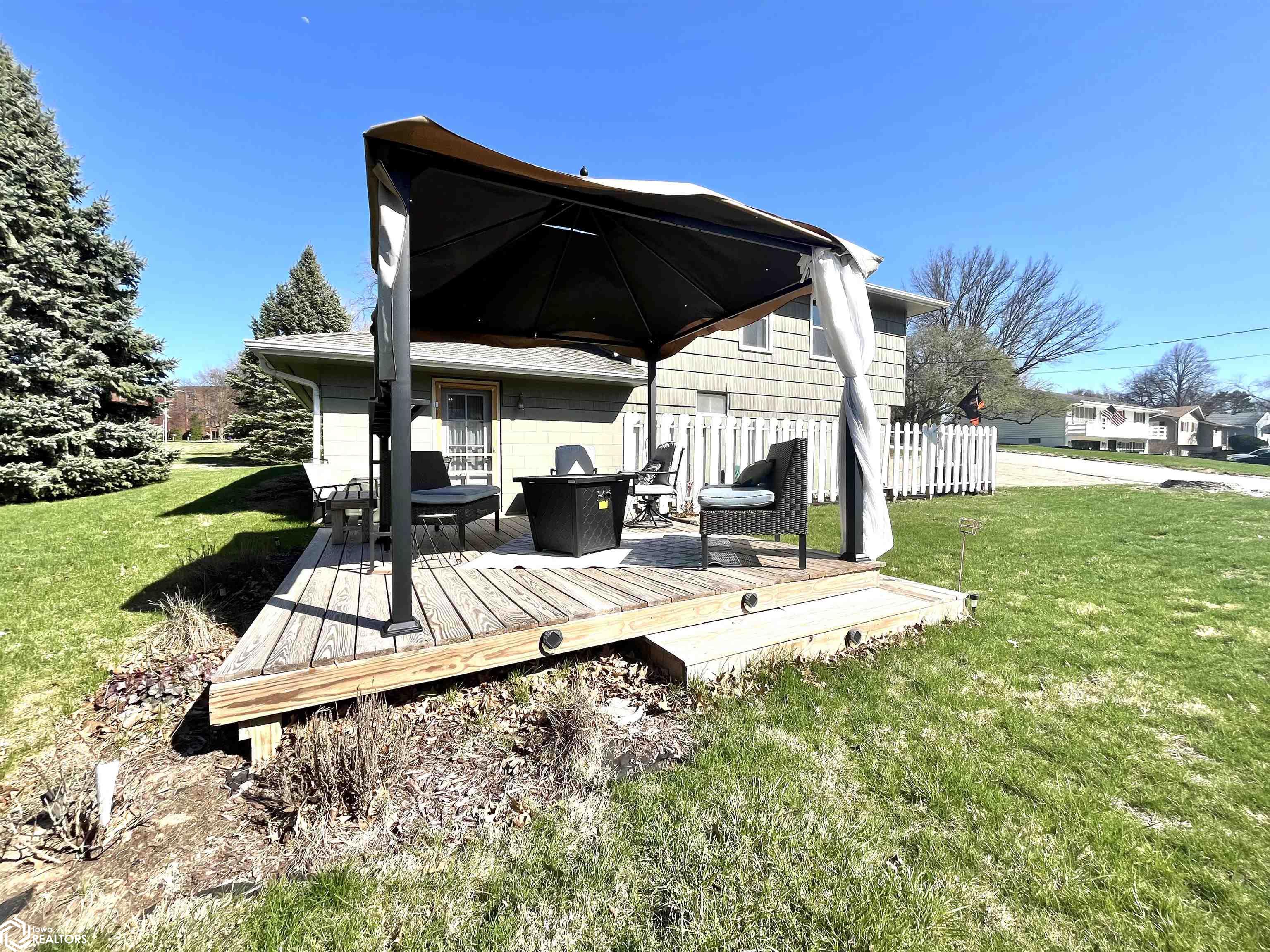 802 Brookridge Circle, Atlantic, Iowa image 5