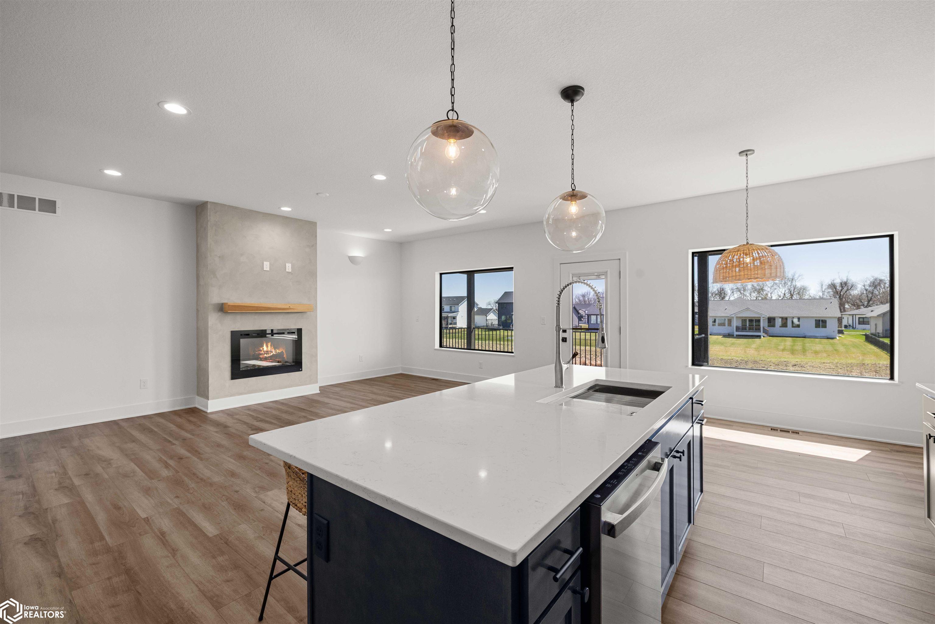 18362 Alpine Drive, Clive, Iowa image 33