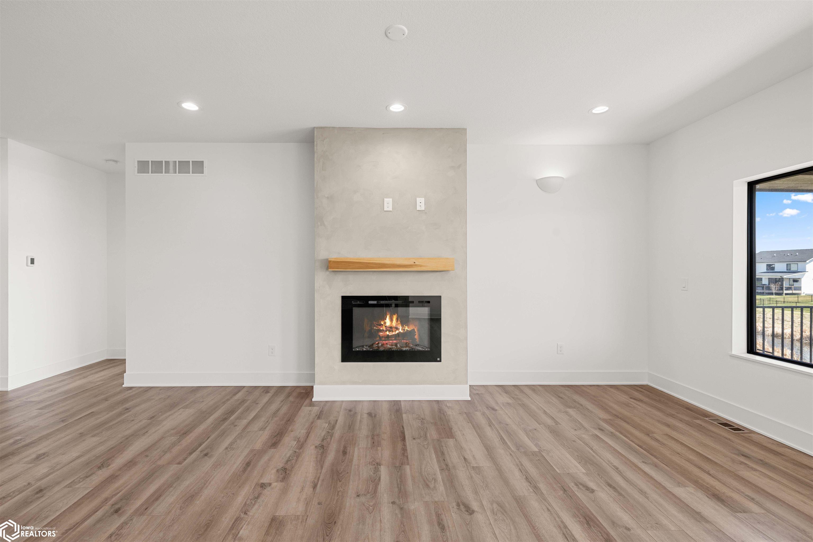 18362 Alpine Drive, Clive, Iowa image 34