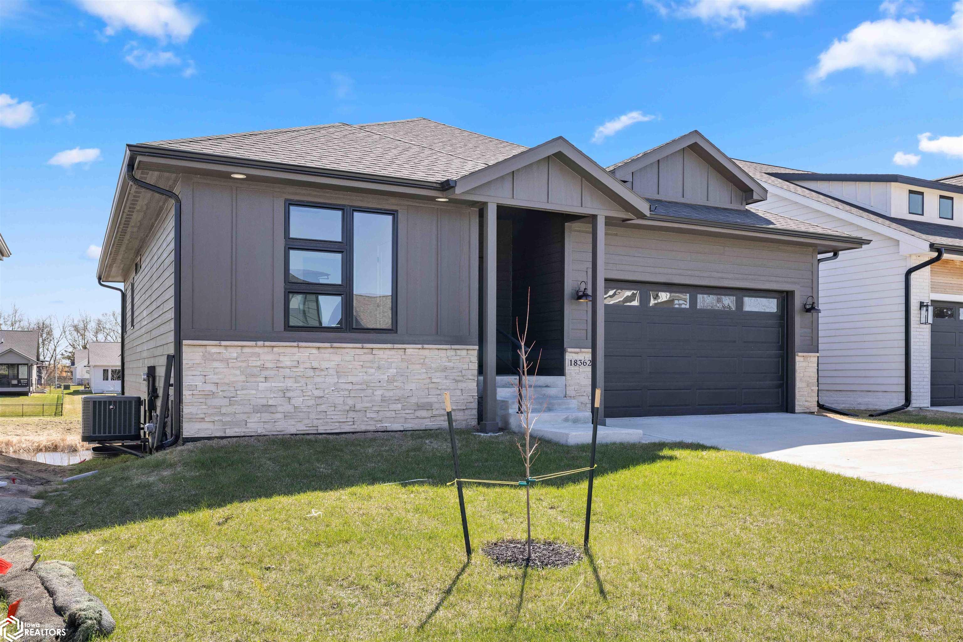 18362 Alpine Drive, Clive, Iowa image 37