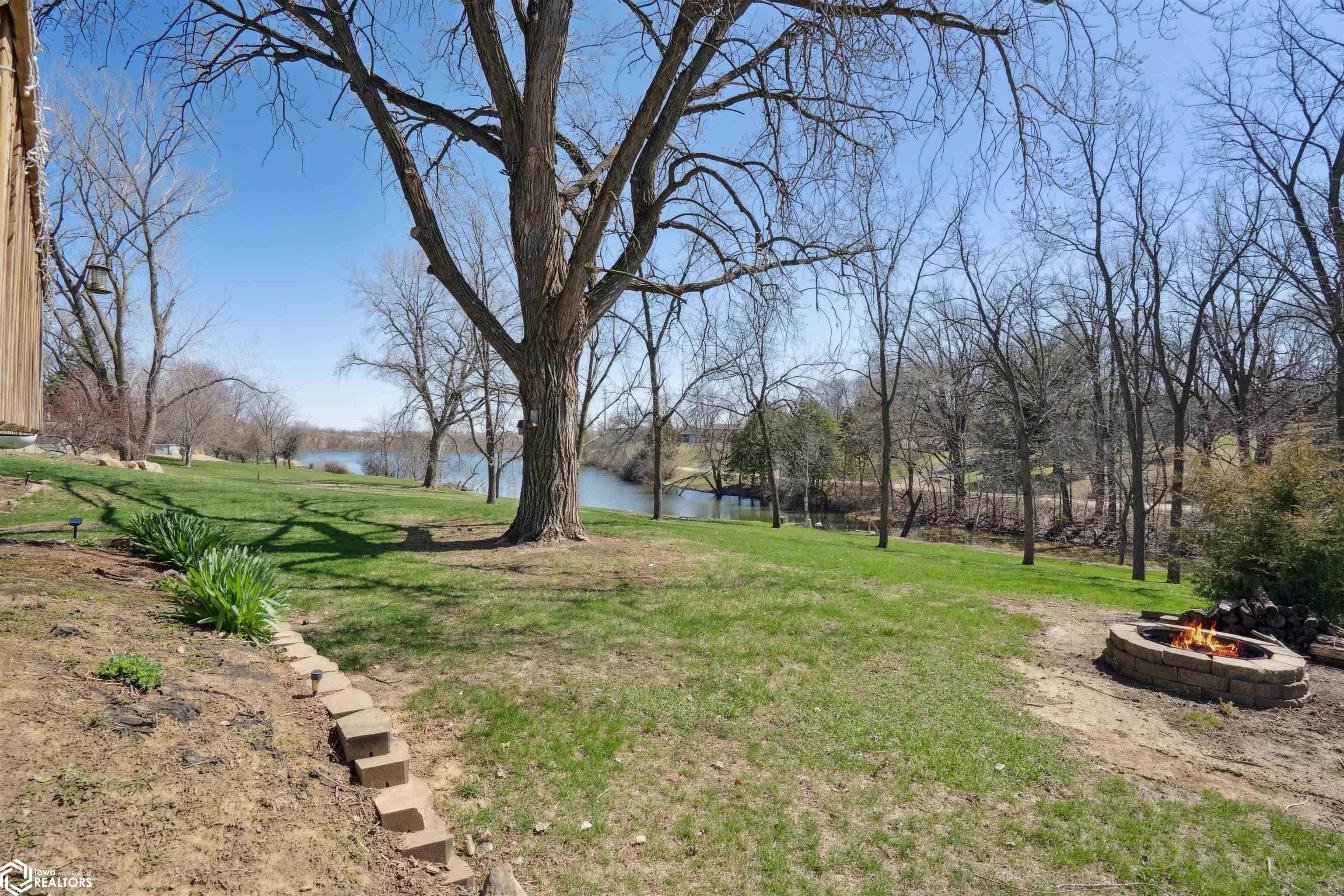 2712 Rockton Drive, Marshalltown, Iowa image 32