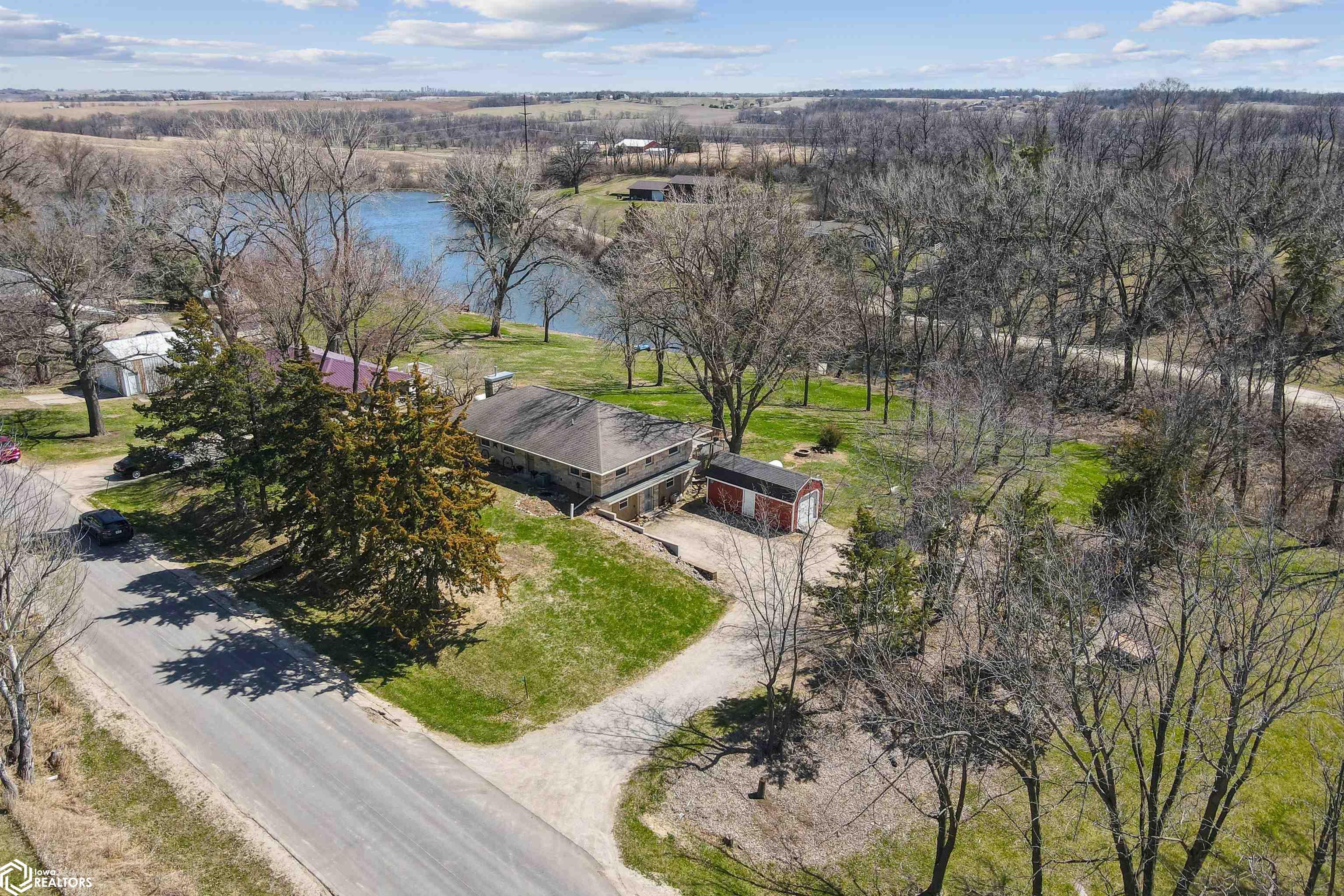 2712 Rockton Drive, Marshalltown, Iowa image 35