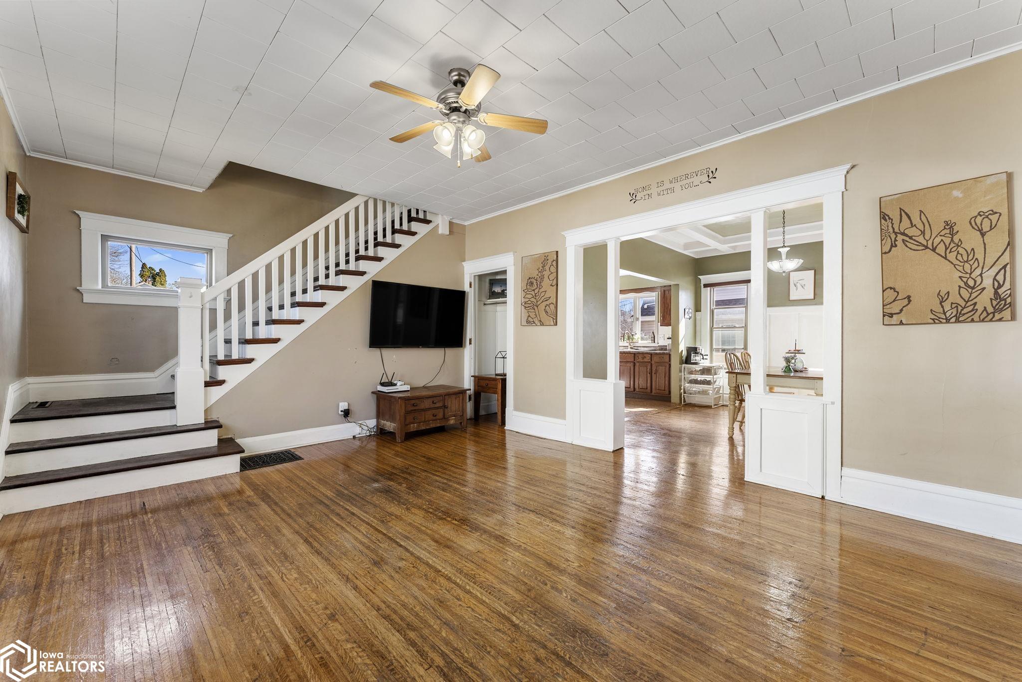 742 E Washington Street, Washington, Iowa image 3
