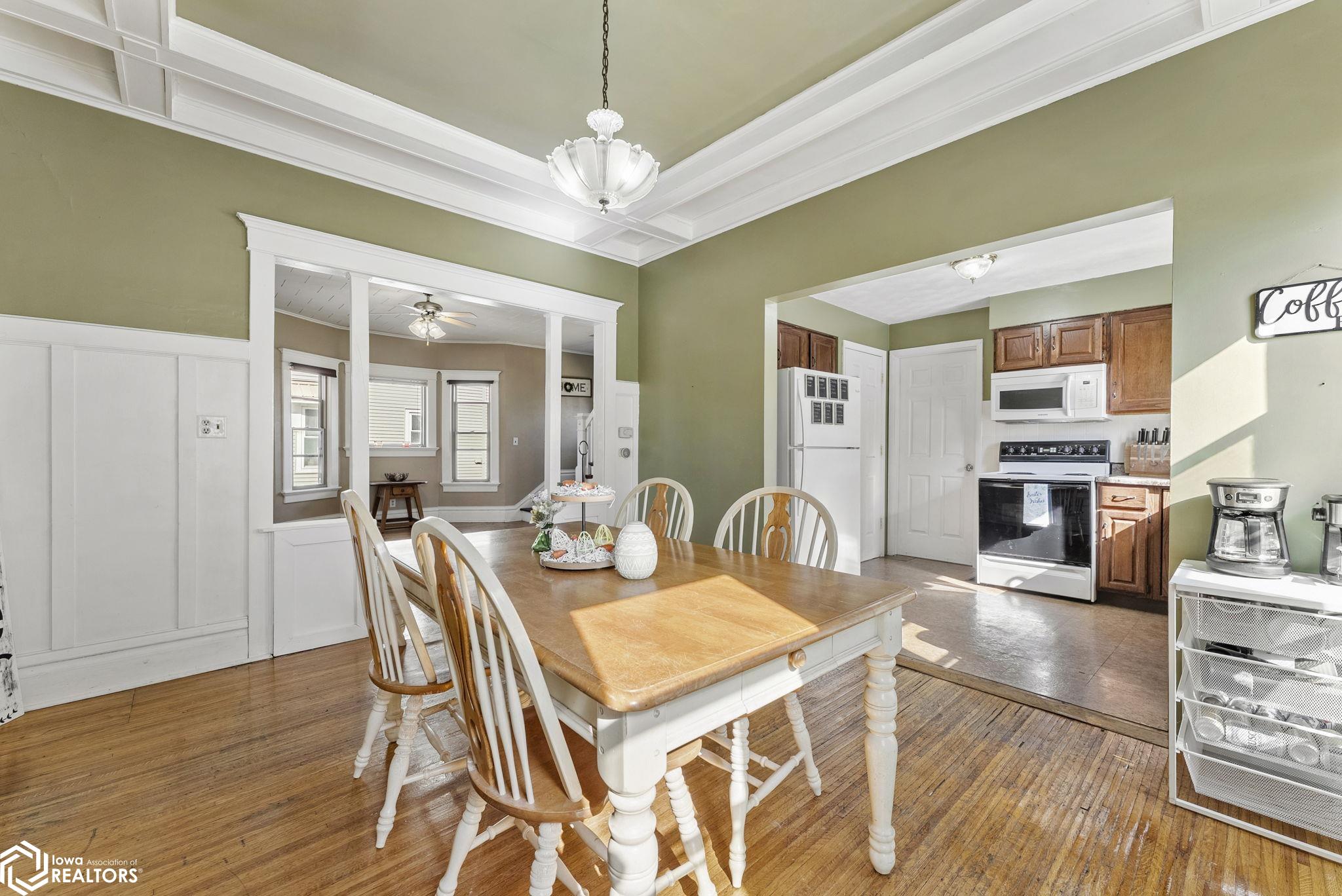 742 E Washington Street, Washington, Iowa image 6