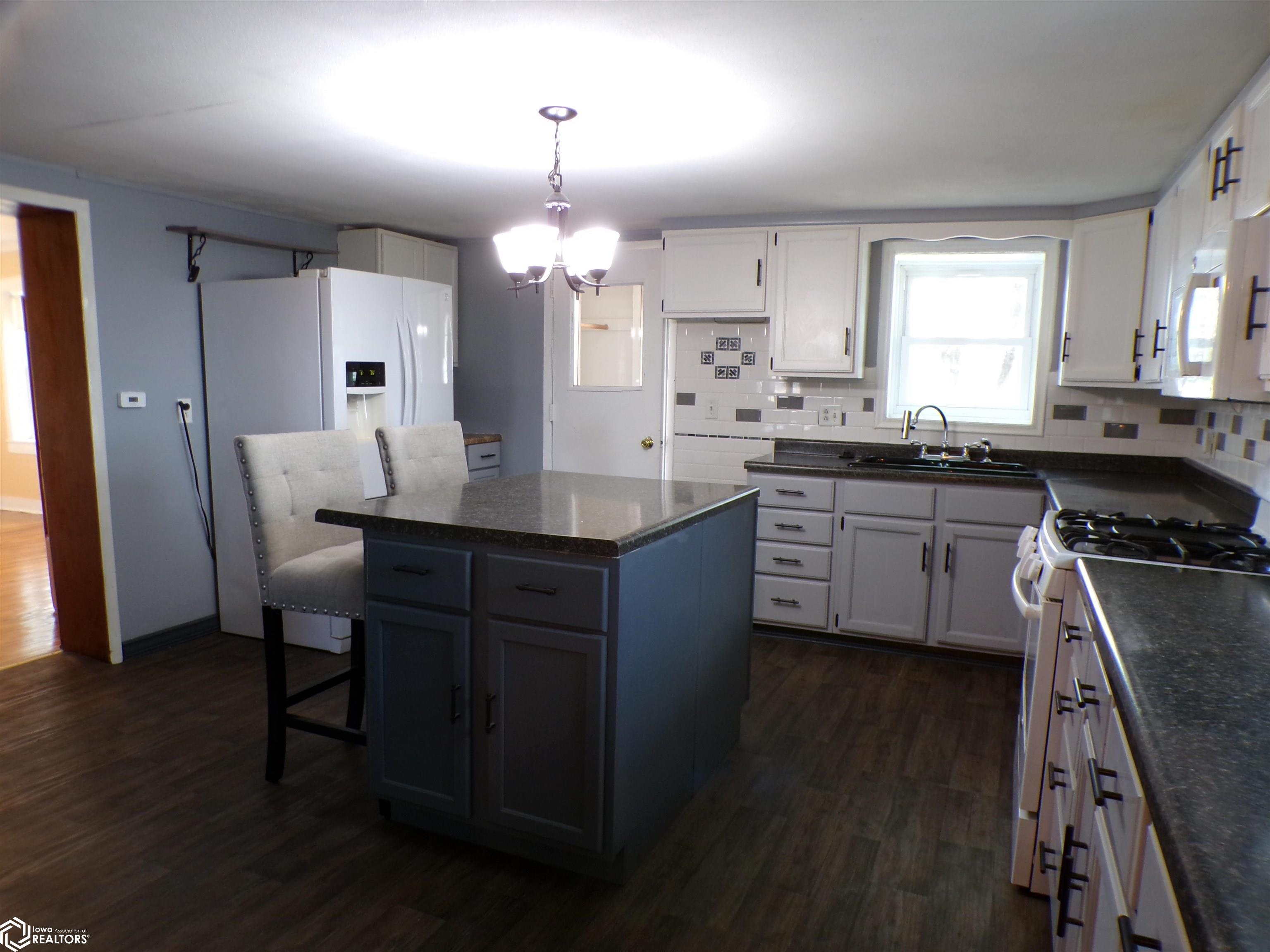2011 190th Street, Marshalltown, Iowa image 10