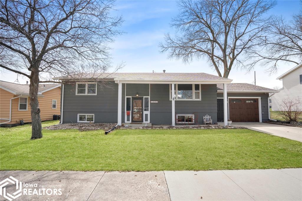 1208 Mary Lane, Webster City, Iowa image 1