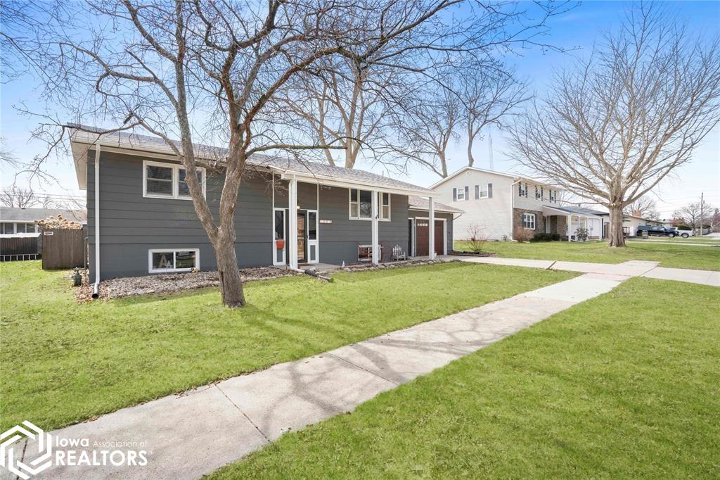 1208 Mary Lane, Webster City, Iowa image 2