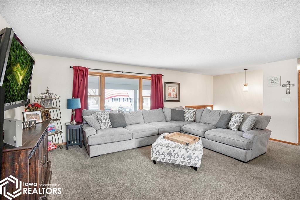 1208 Mary Lane, Webster City, Iowa image 6