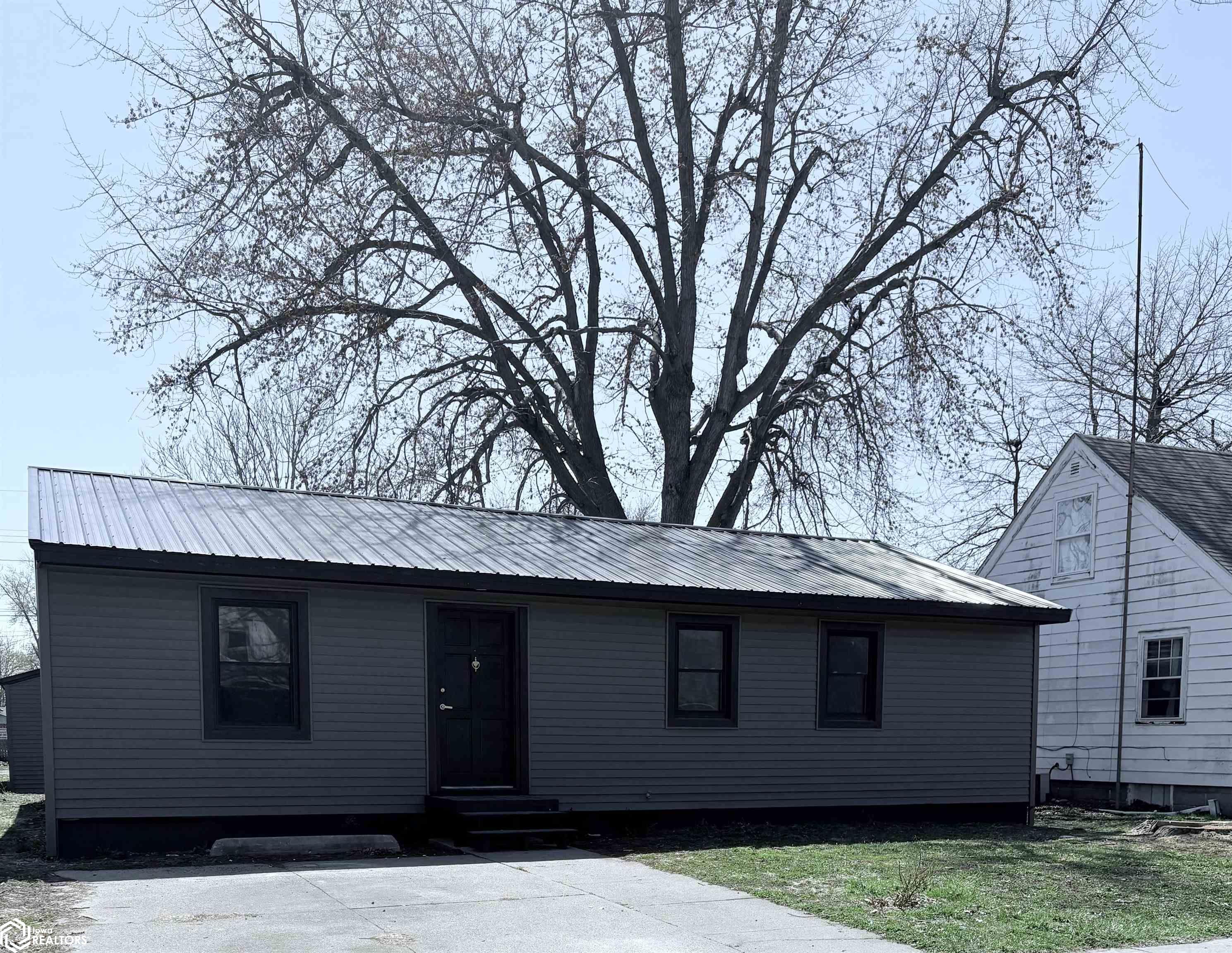 714 E Williams Street, Ottumwa, Iowa image 1