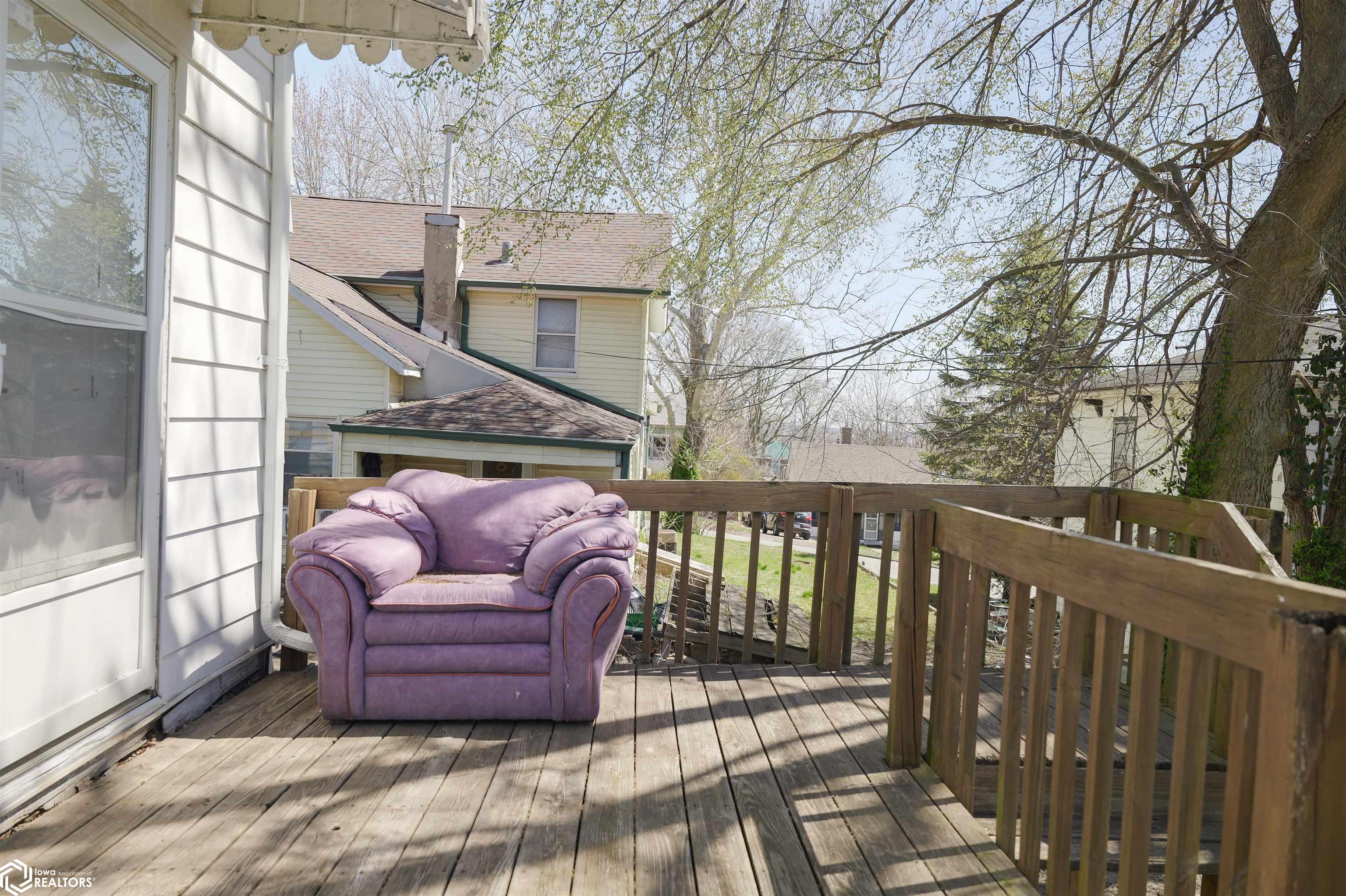 711 Vine, Burlington, Iowa image 9