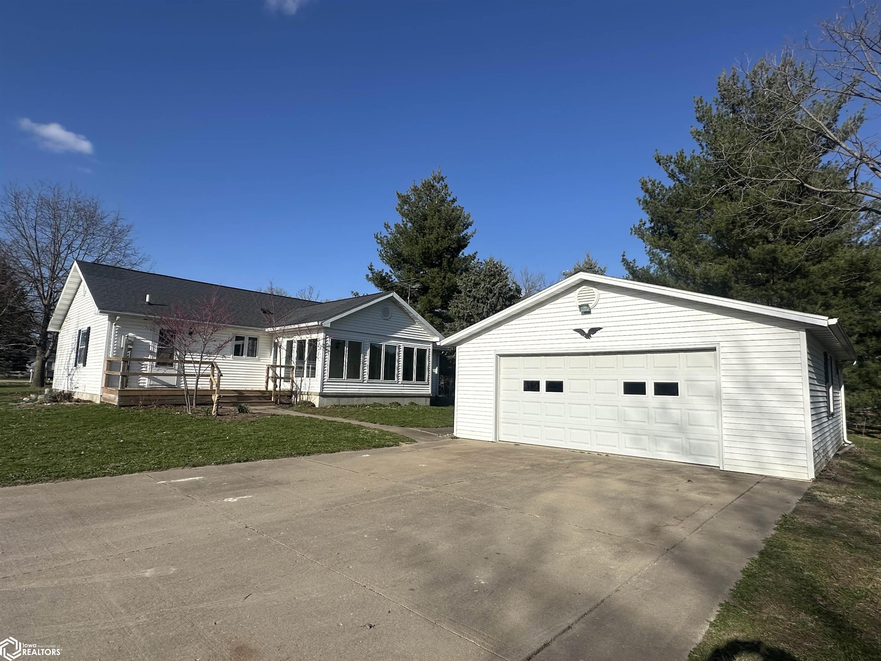 14151 County Road G62, Wapello, Iowa image 2