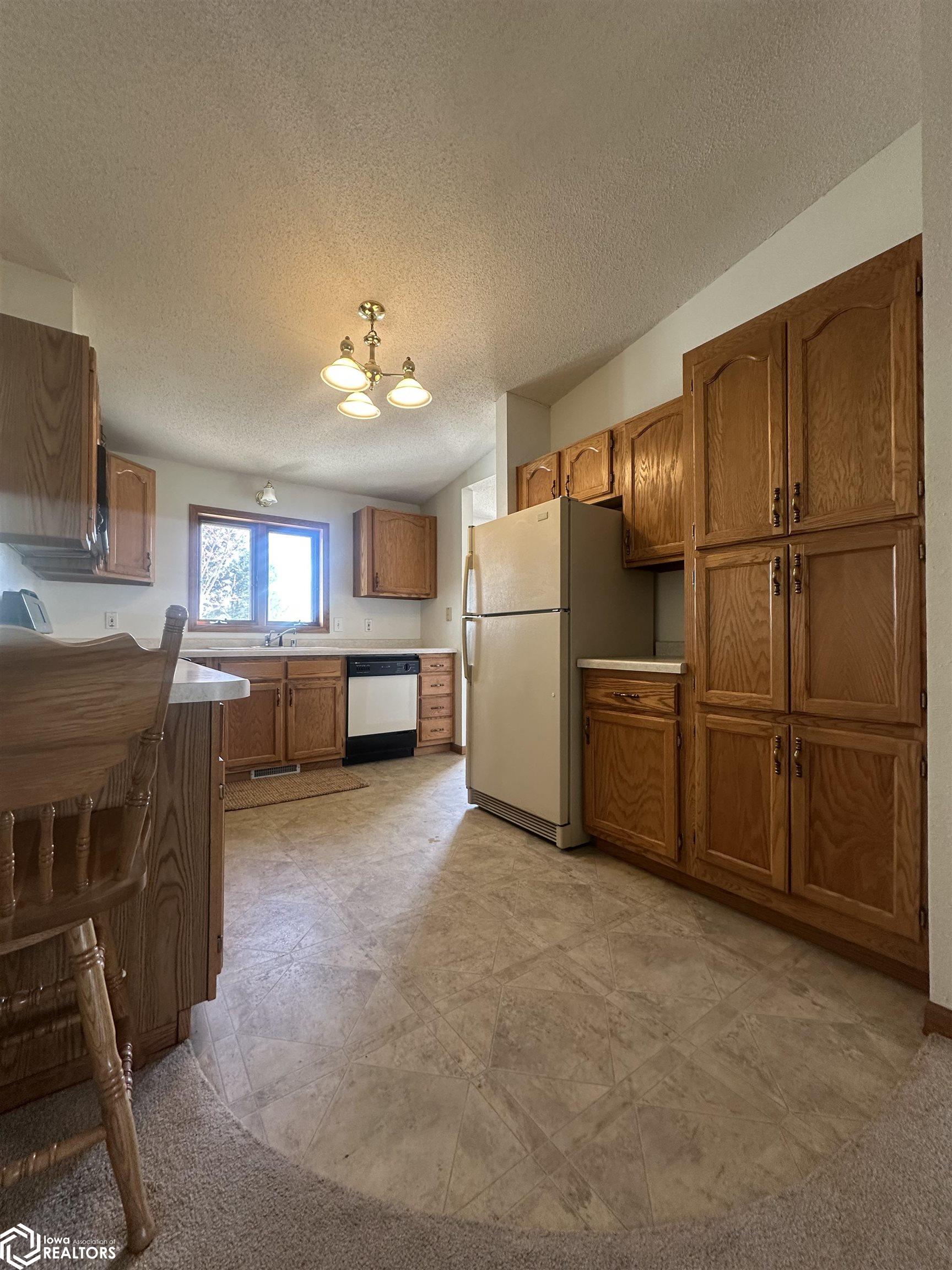 14151 County Road G62, Wapello, Iowa image 16