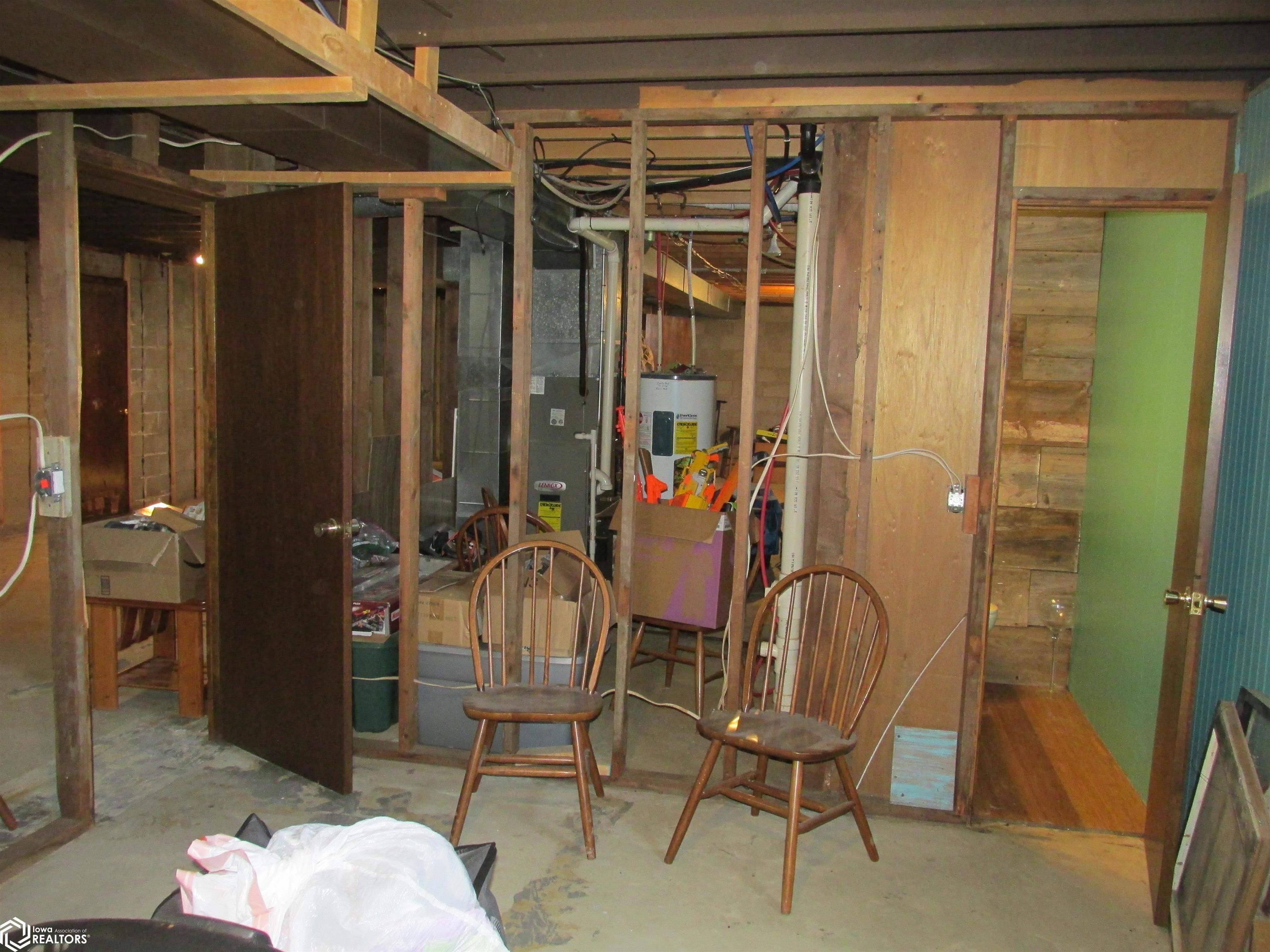 300 Roosevelt Street, Brayton, Iowa image 30
