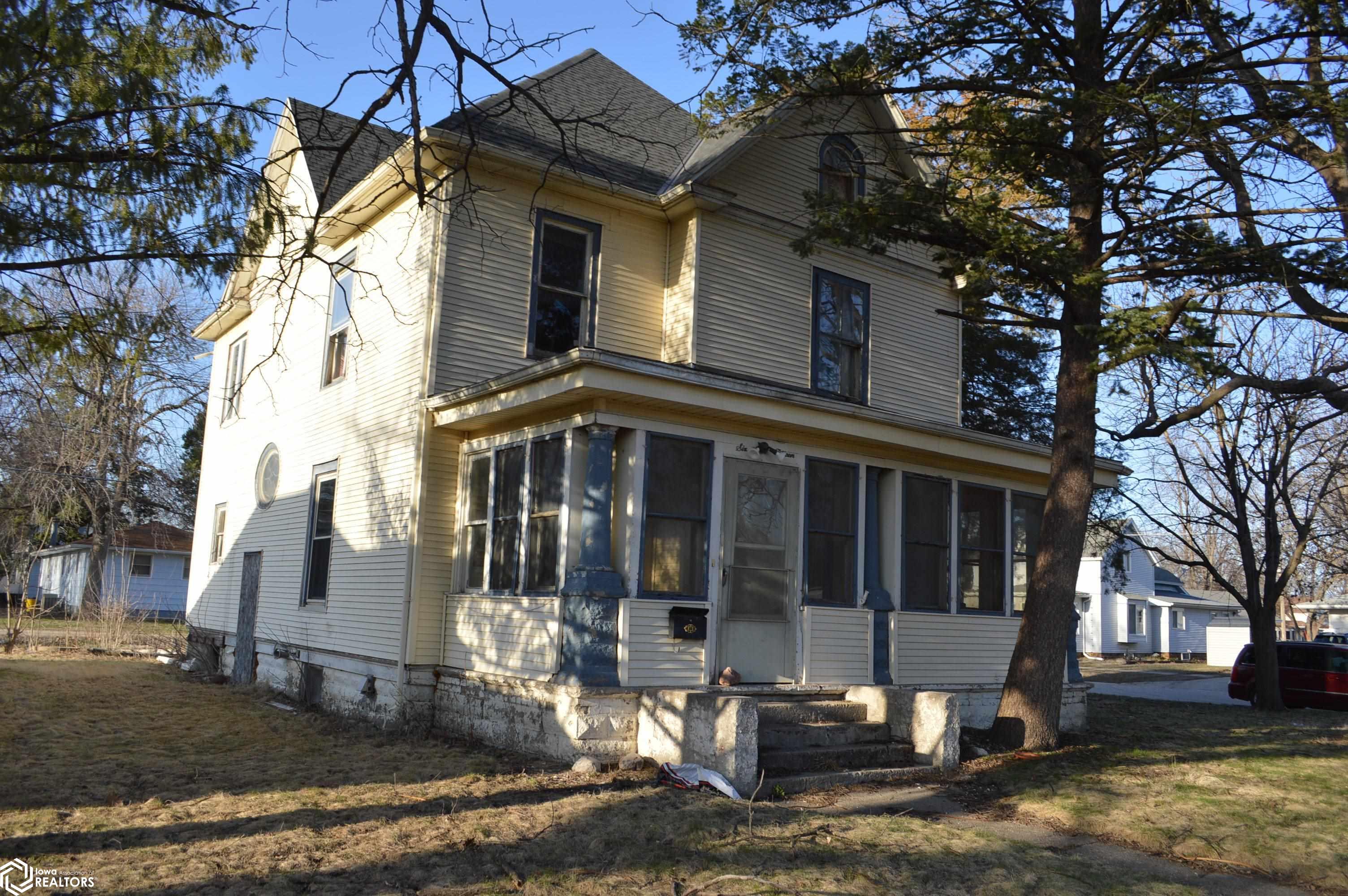 615 E Main Street, Belmond, Iowa image 1