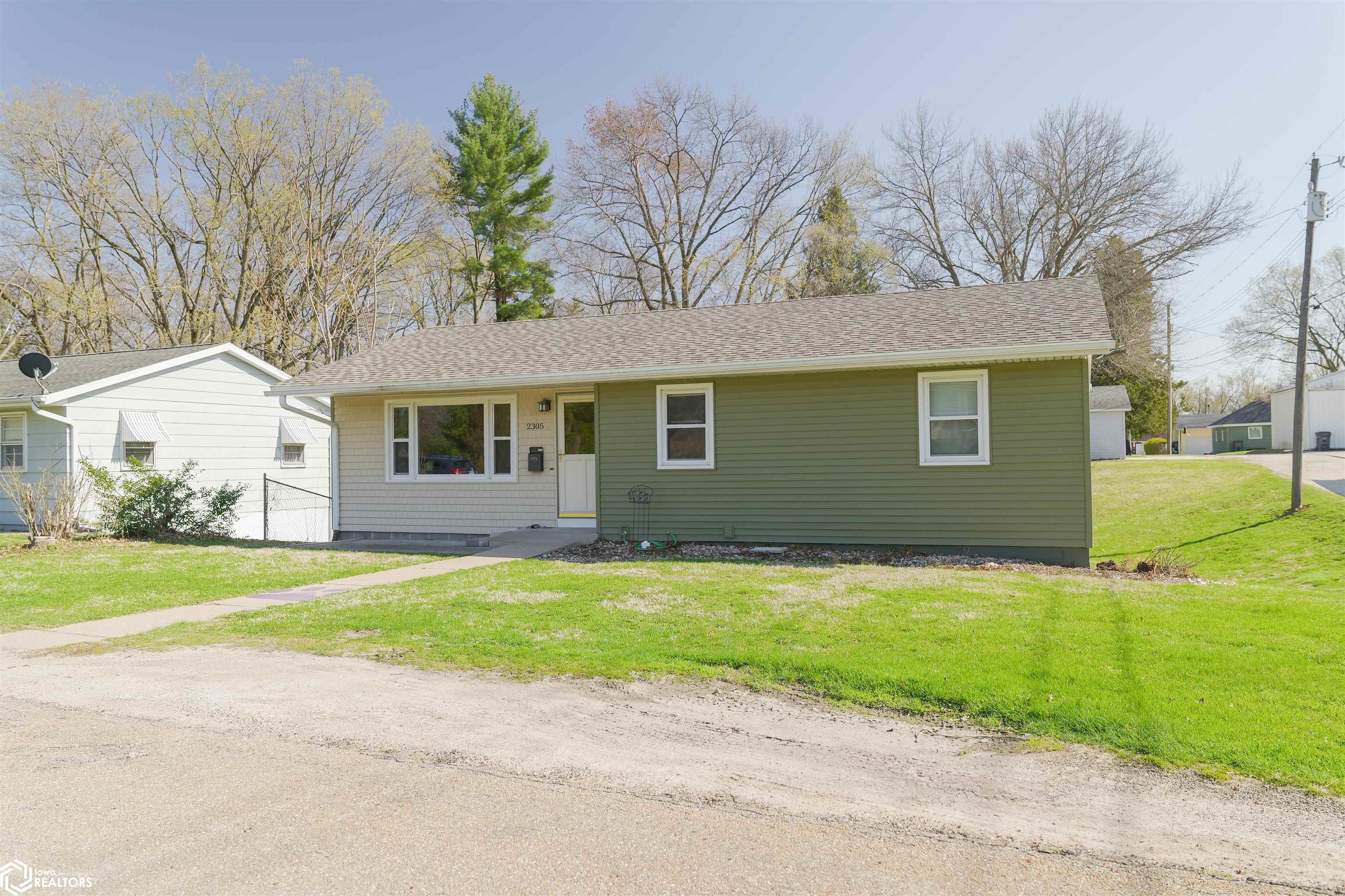 2305 Dekalb Street, Burlington, Iowa image 1
