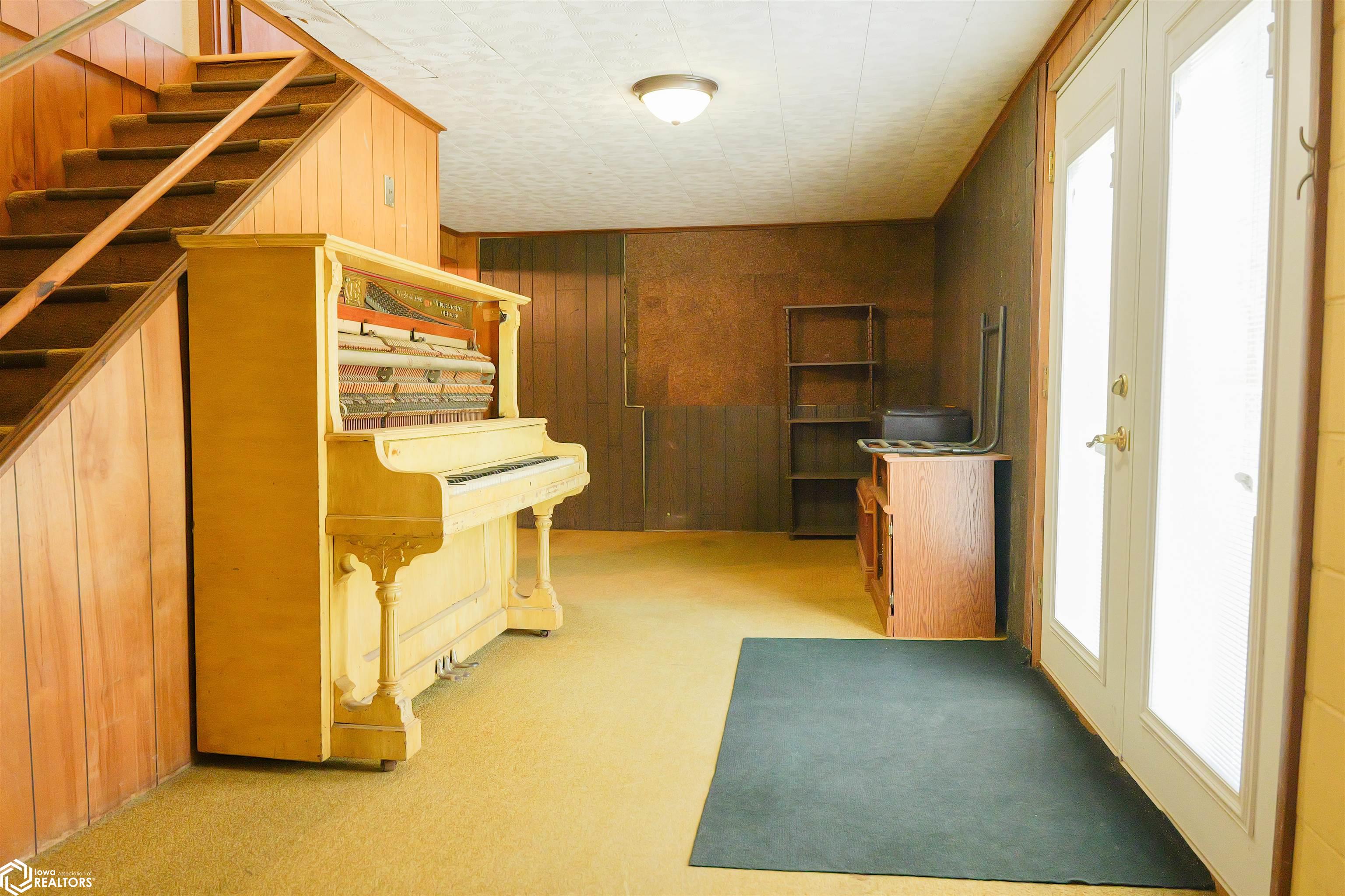 2305 Dekalb Street, Burlington, Iowa image 32