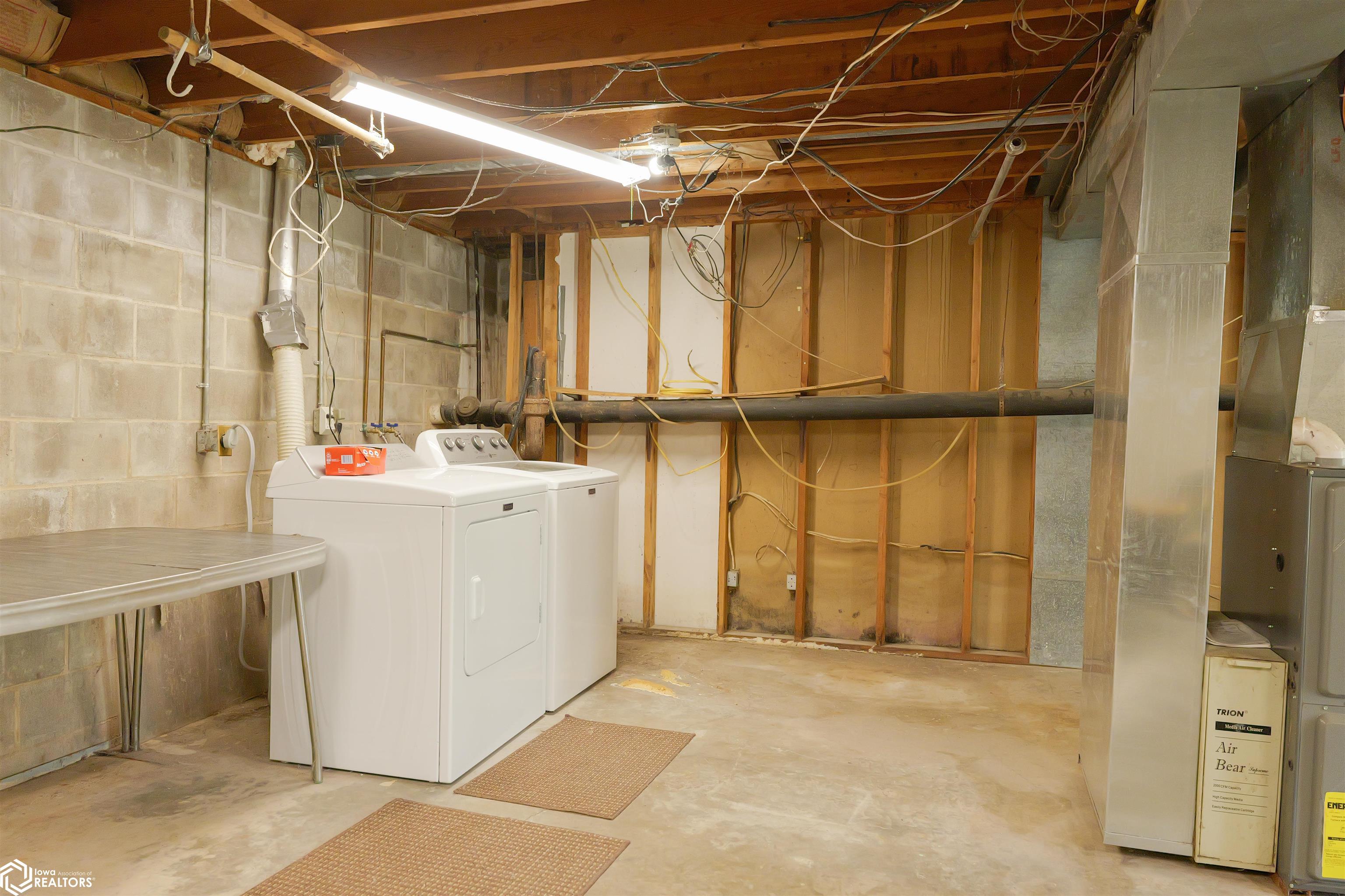 2305 Dekalb Street, Burlington, Iowa image 34