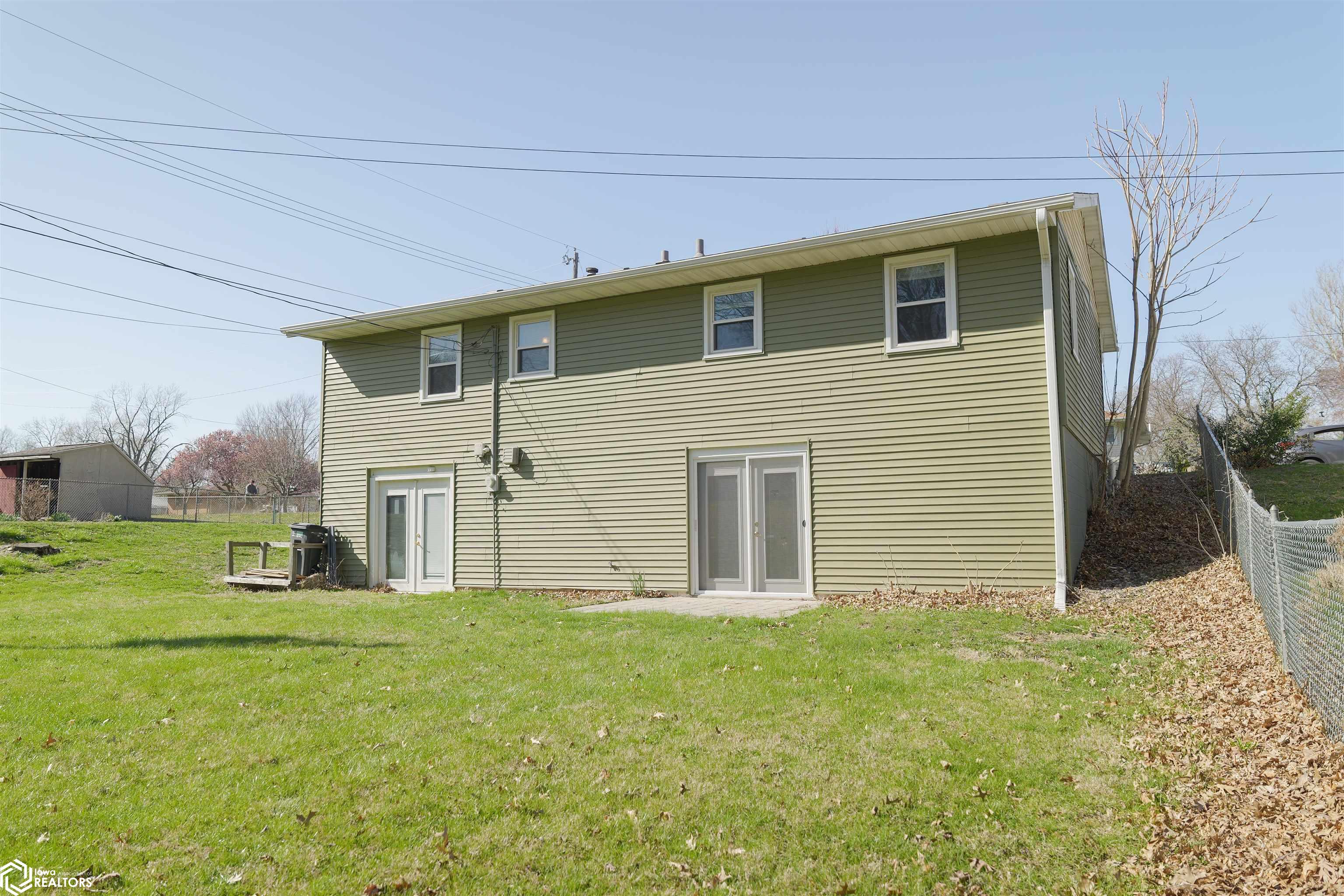2305 Dekalb Street, Burlington, Iowa image 5