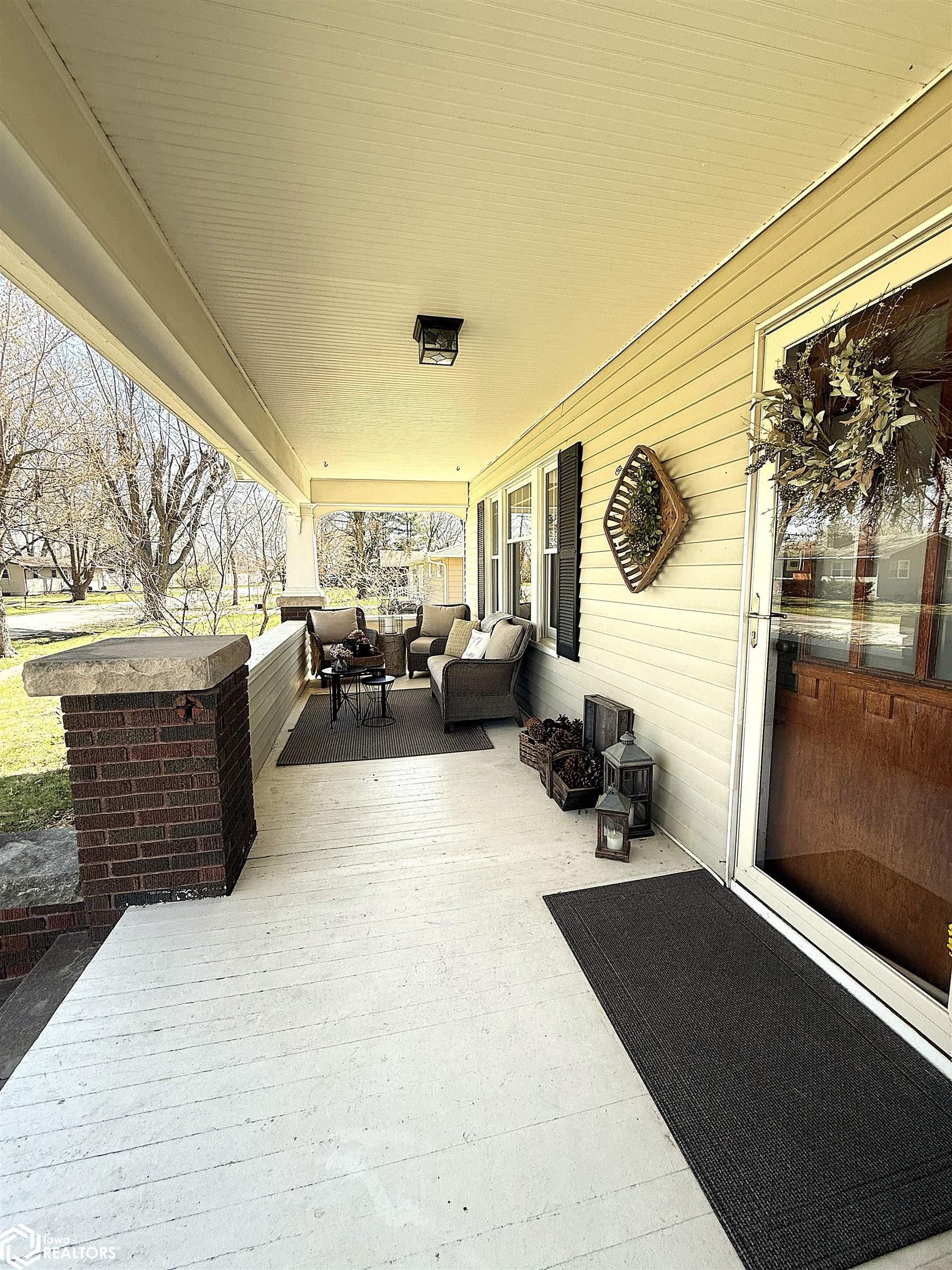 620 University Street, Donnellson, Iowa image 4