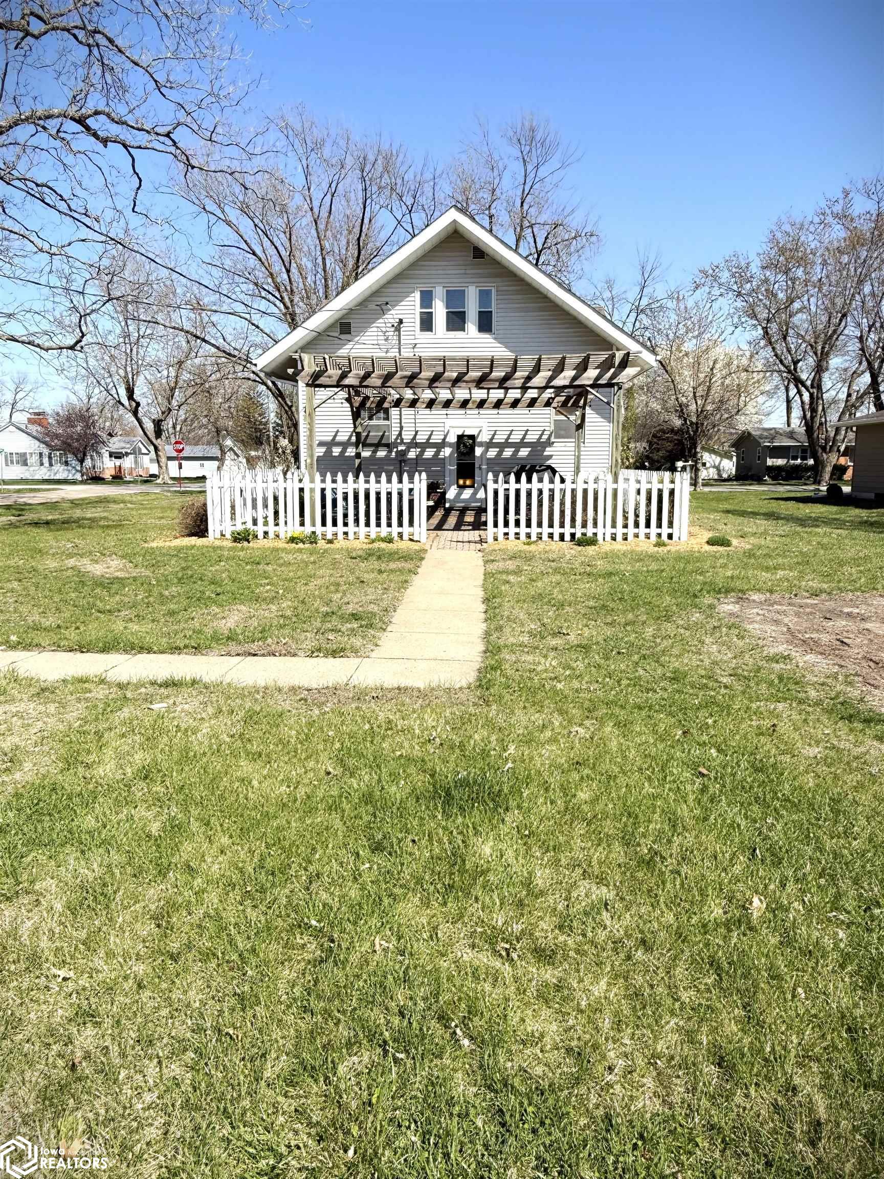 620 University Street, Donnellson, Iowa image 40