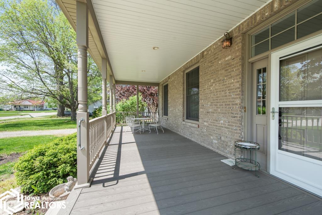 104 W North, Bloomfield, Iowa image 2