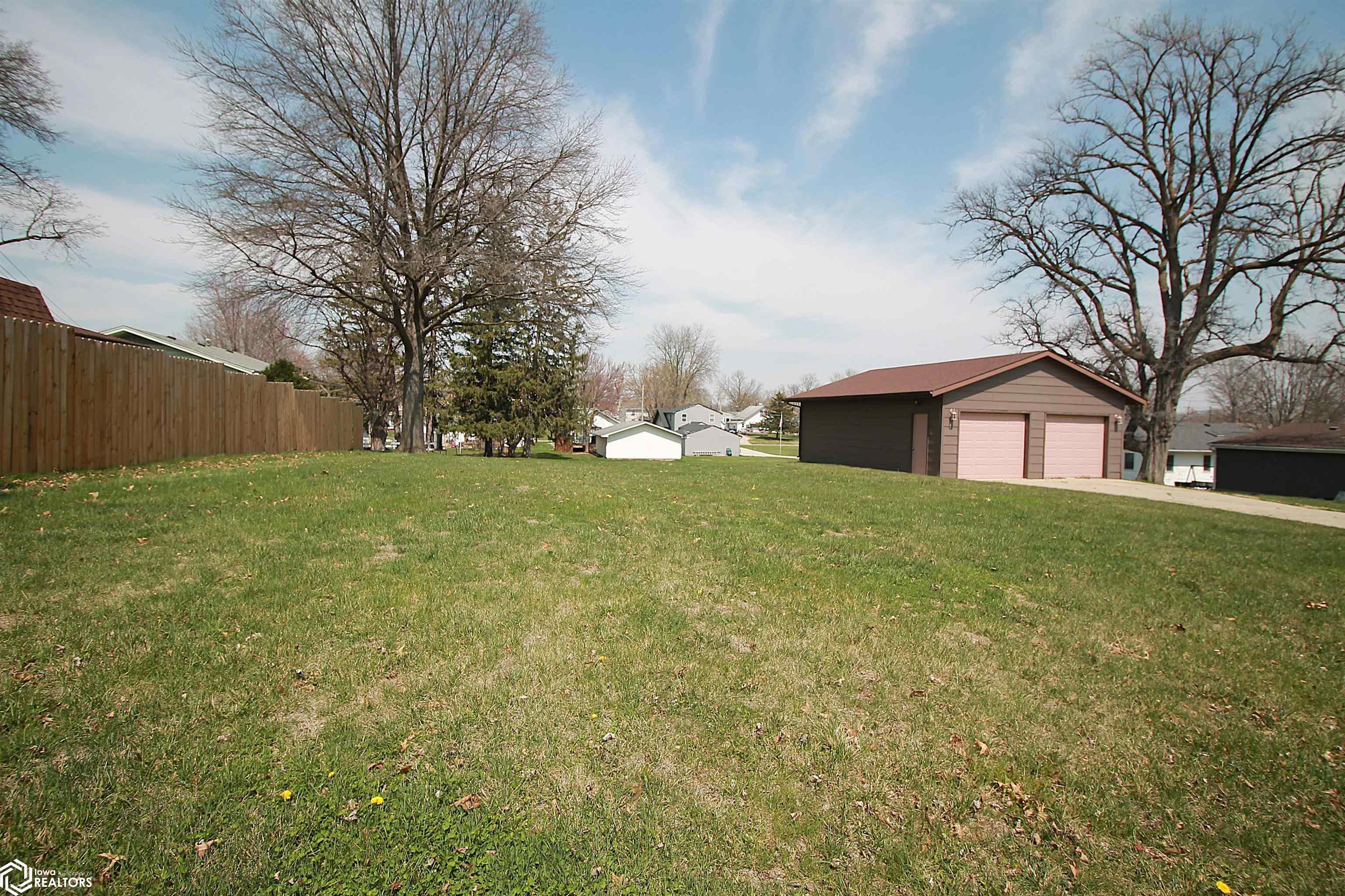 206 E Clark Street, Clarinda, Iowa image 4