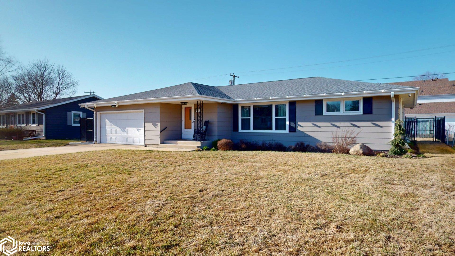 1112 6th Street, Mason City, Iowa image 2