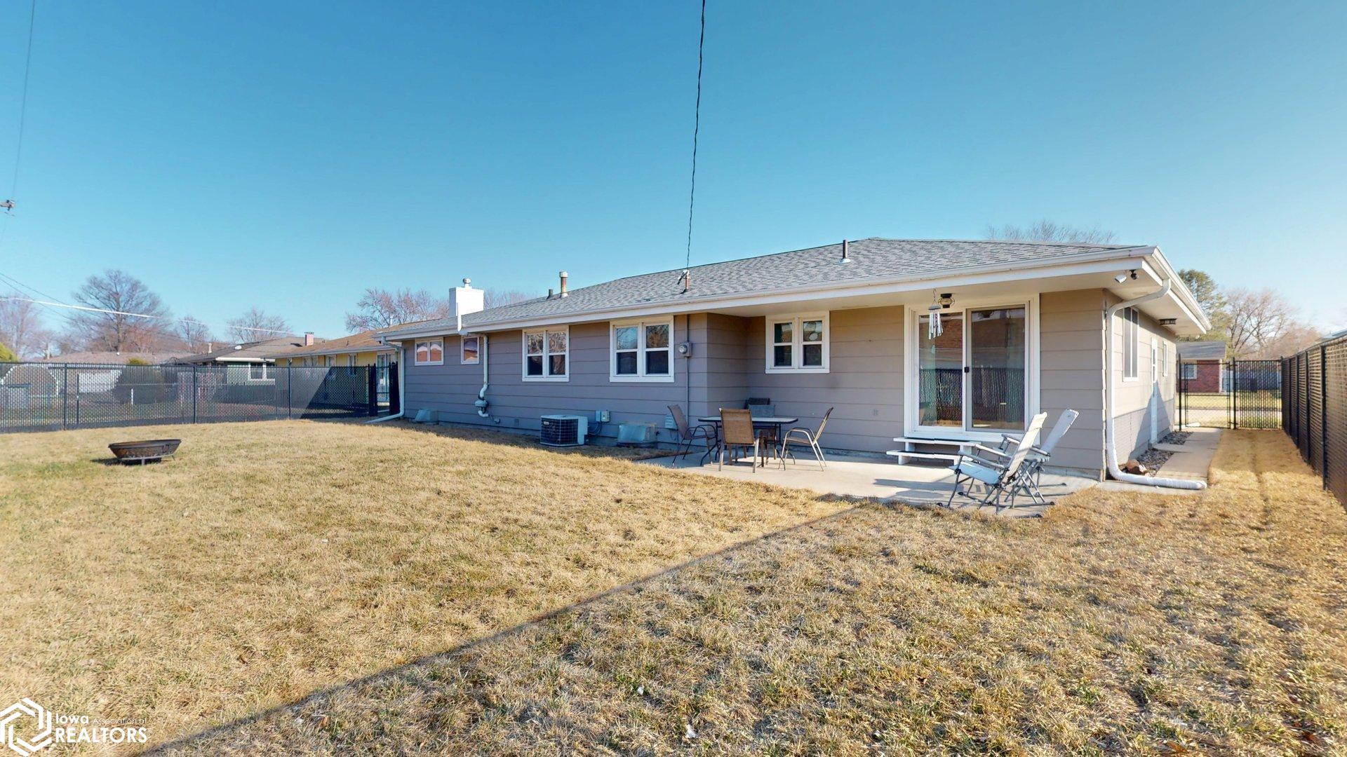 1112 6th Street, Mason City, Iowa image 22