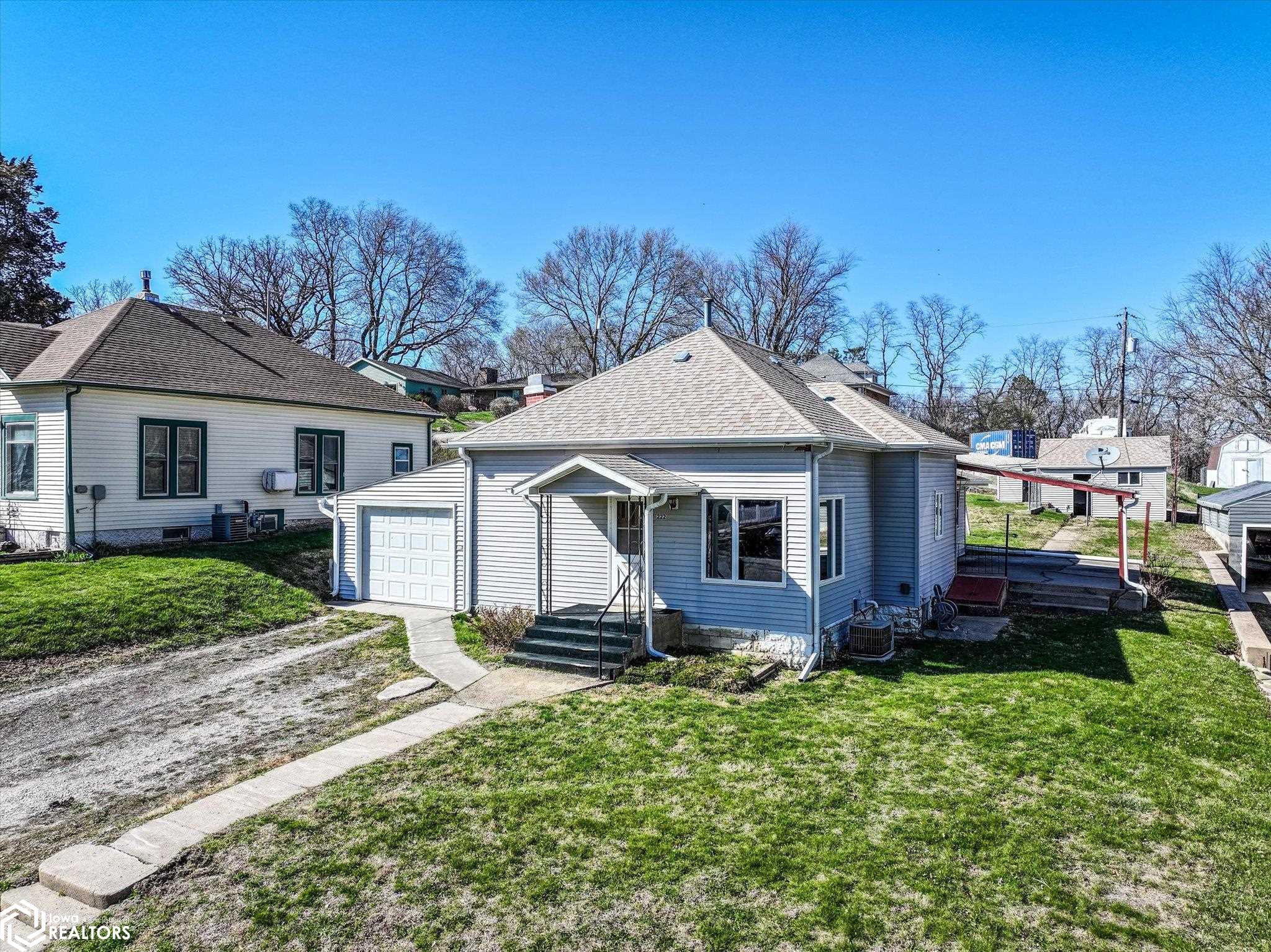 222 W 4th Street, Logan, Iowa image 20